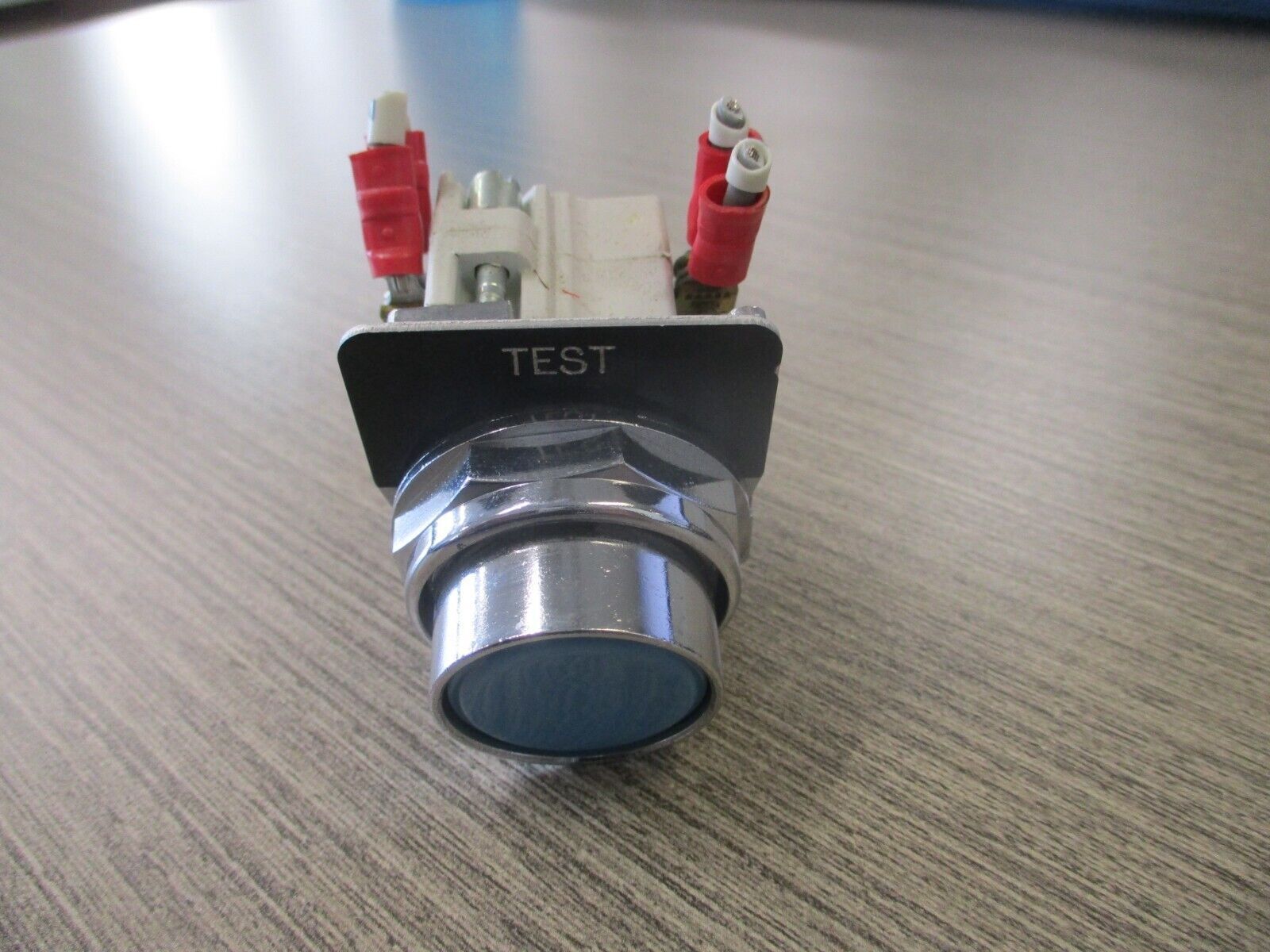 Cutler-Hammer Test Push Buttton 10250T/91000T Blue used