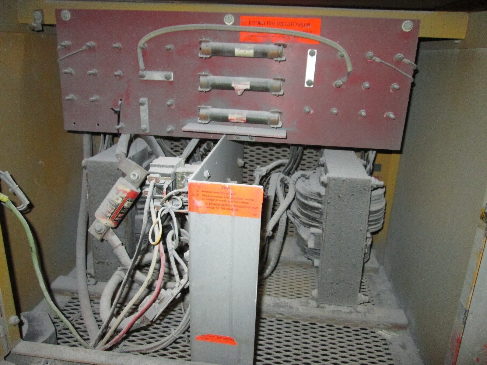 Allis Chalmers Battery Charger 18ACTF-865 18 Cells AH Bat 850 195A Used