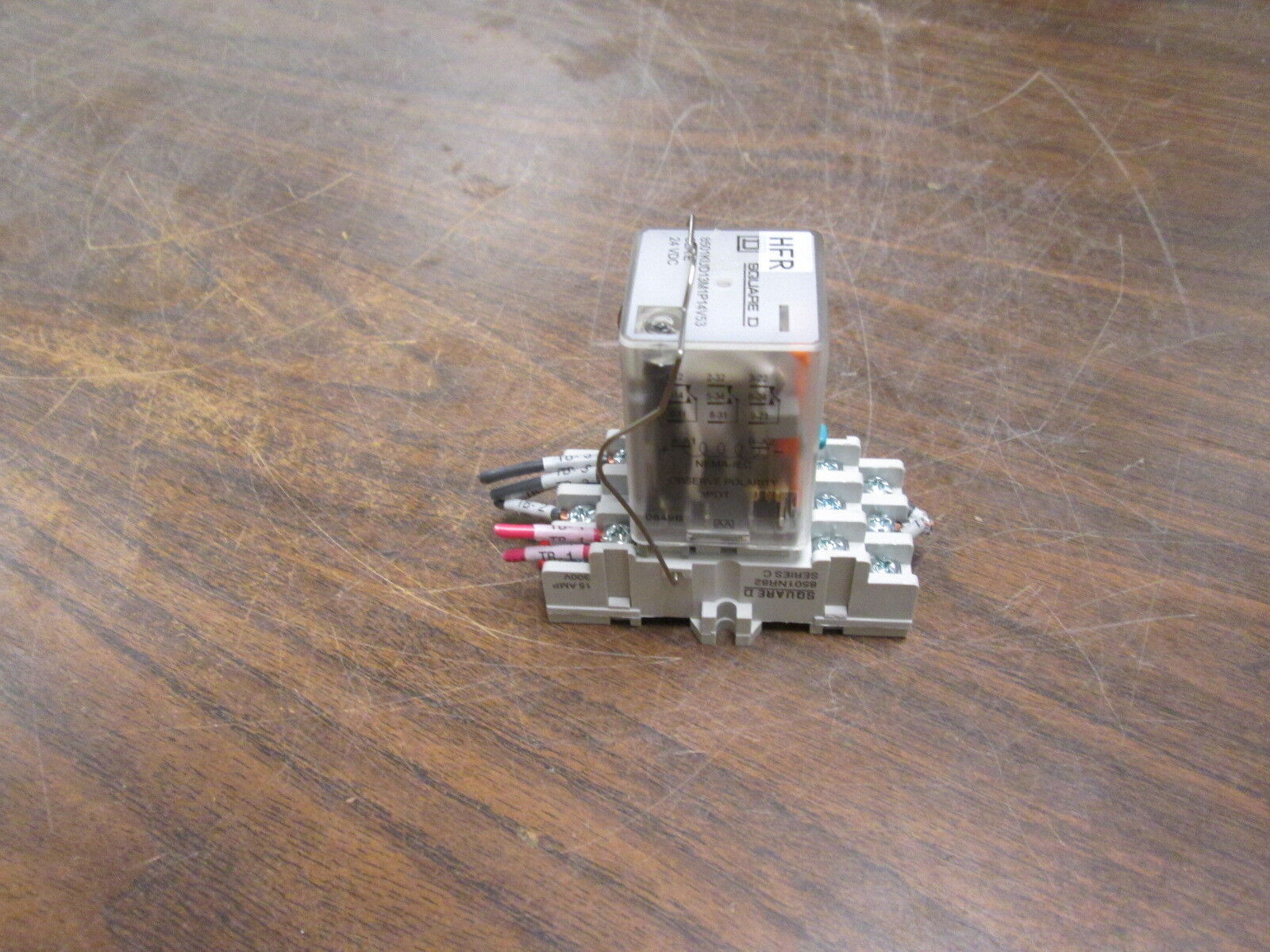 Square D Relay 8501KUD13M1P14V53 Ser. E 24VDC Used