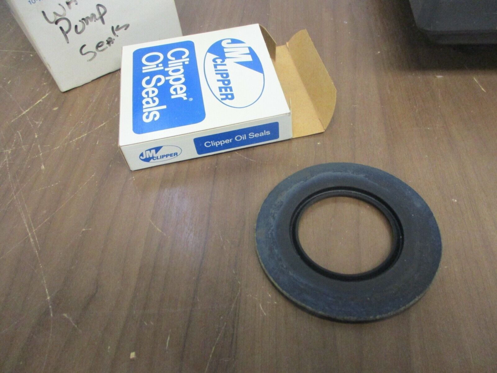 JM Clipper Oil Seal JMC19738SS *Box of 7* New Surplus