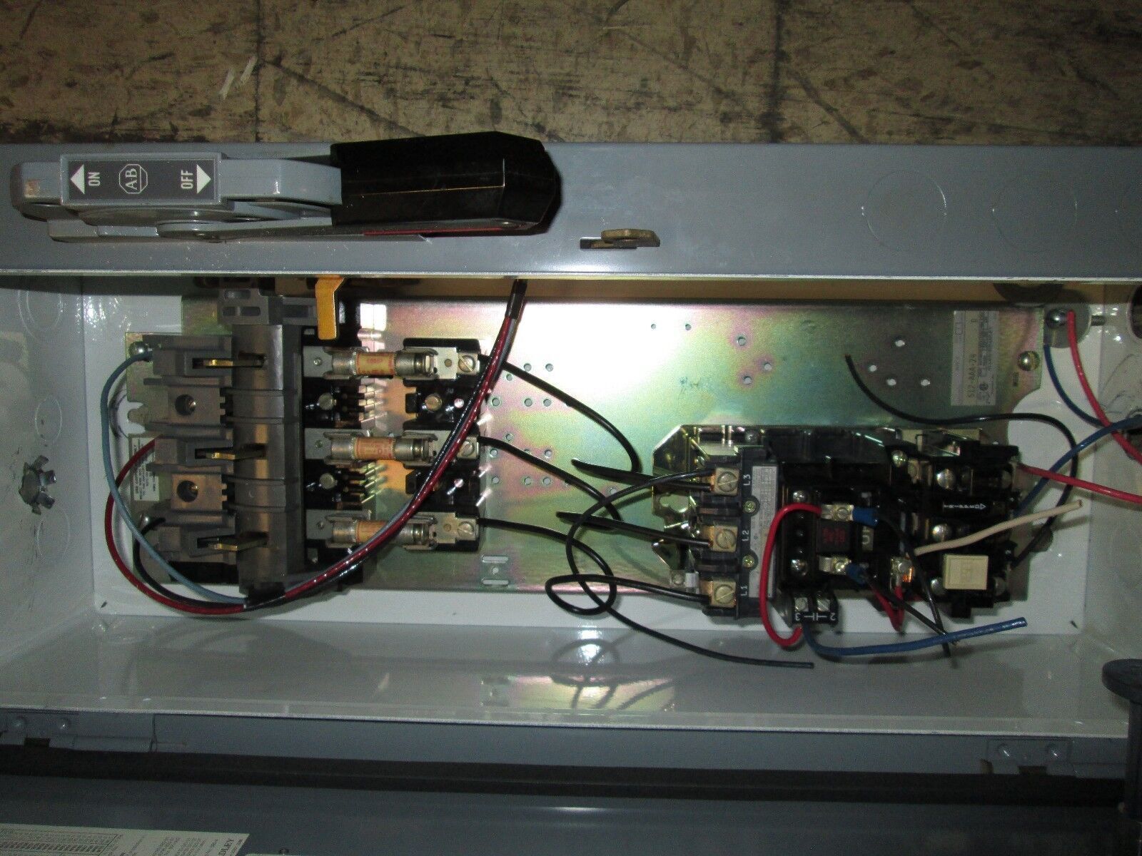 Allen-Bradley Fusible Combination 512-AAA-24 Size 0 Used