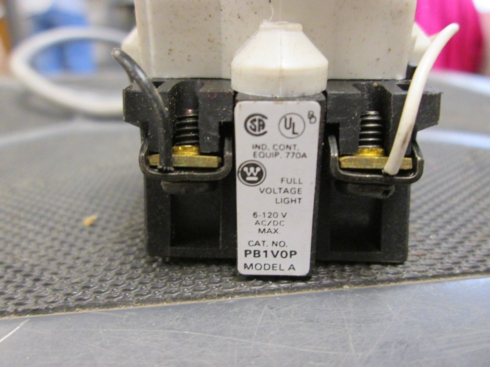 Westinghouse Remote Reset Button PB1VOP No trip indicator Used