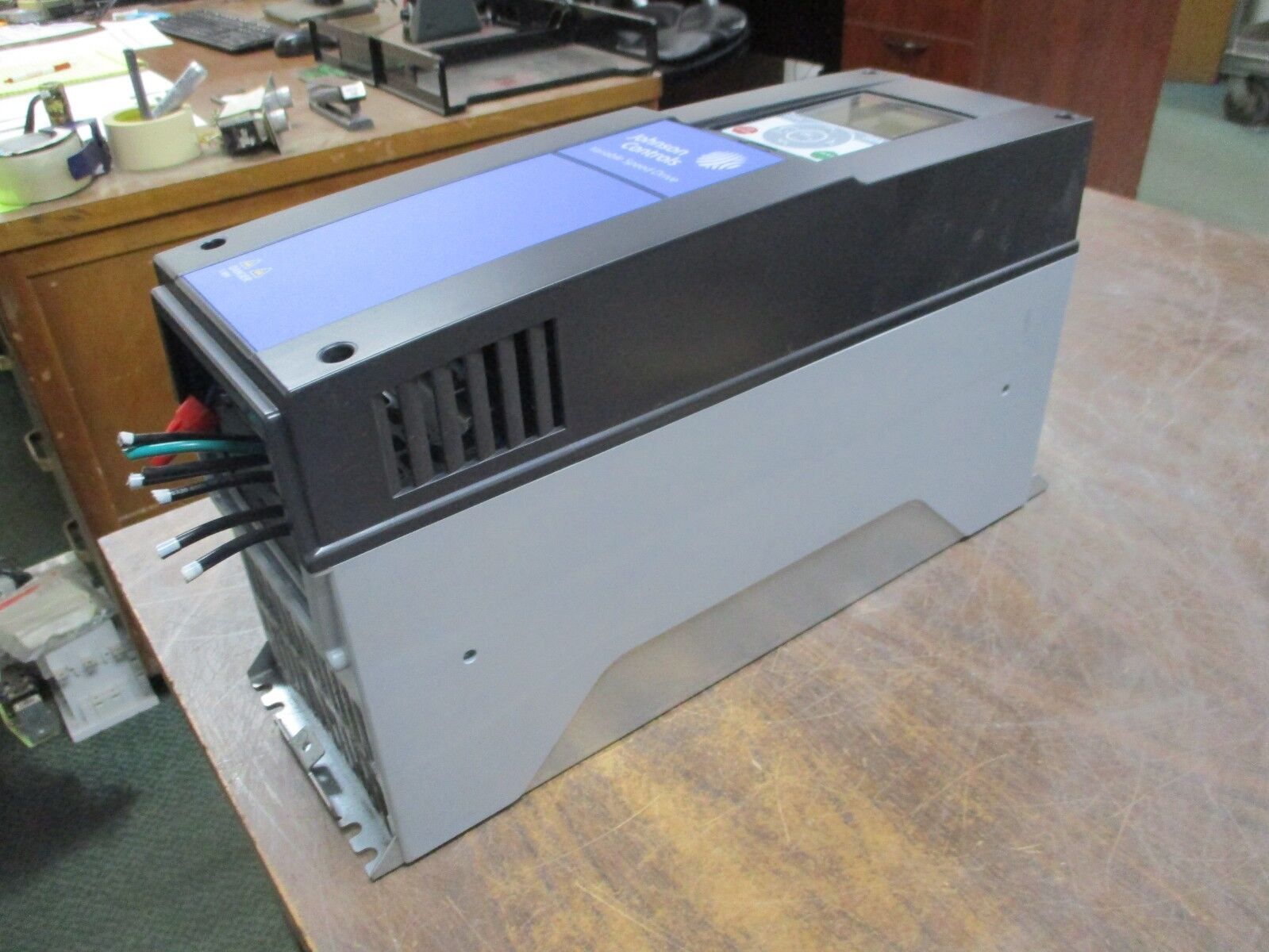 Johnson Controls AC Drive VS031410B-00000 20HP 3Ph Used