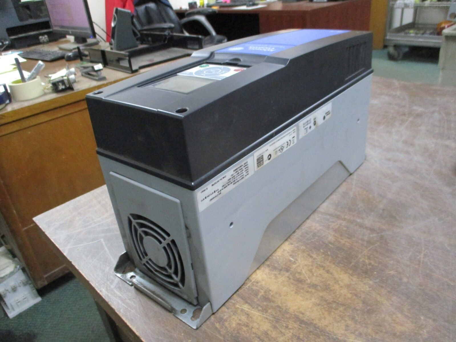 Johnson Controls AC Drive VS031410B-00000 20HP 3Ph Used