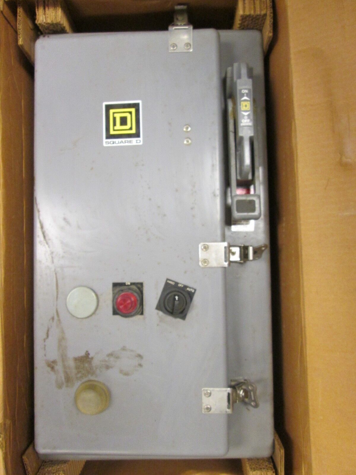Square D Nema 4X Fusible Combination 8538SCW44V81CFF4H300P1T10X10 new surplus