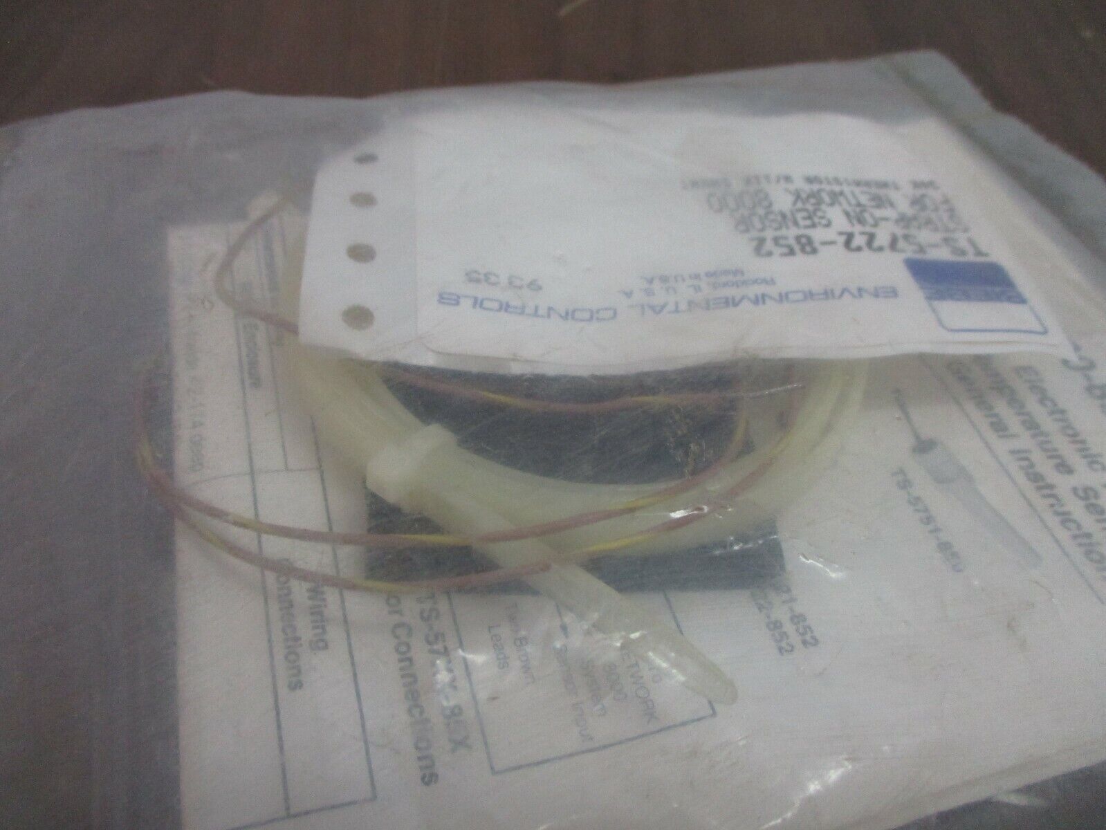 Siebe Strap-On Temp Sensor TS-5722-852 For Network 8000 30K Thermistor