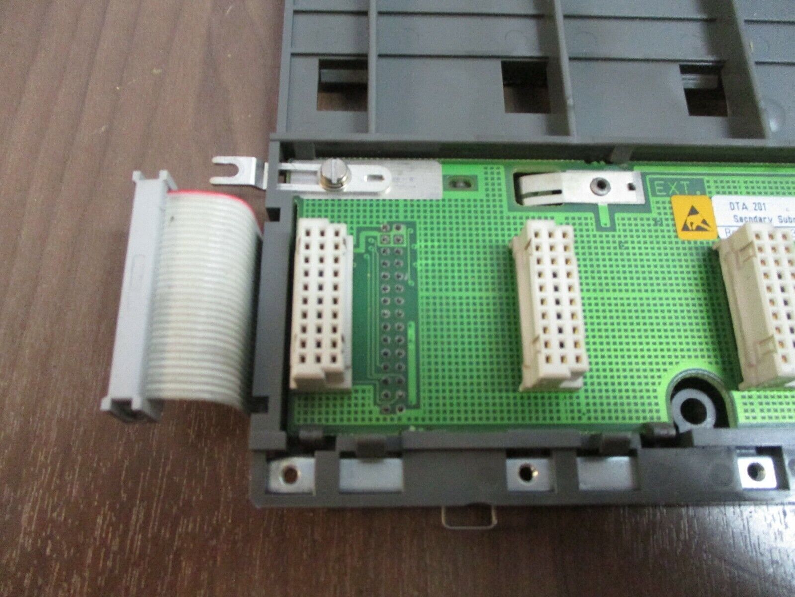 AEG DTA 201 Secondary Subrack 7628-042.244801 Rev. 10 5-Slot *Lot of 2* Used