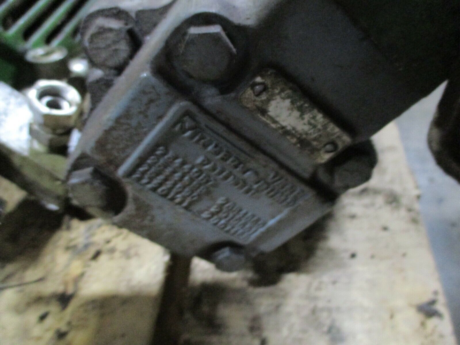 Vickers Vane Pump 20V14A5 1BB10 Used