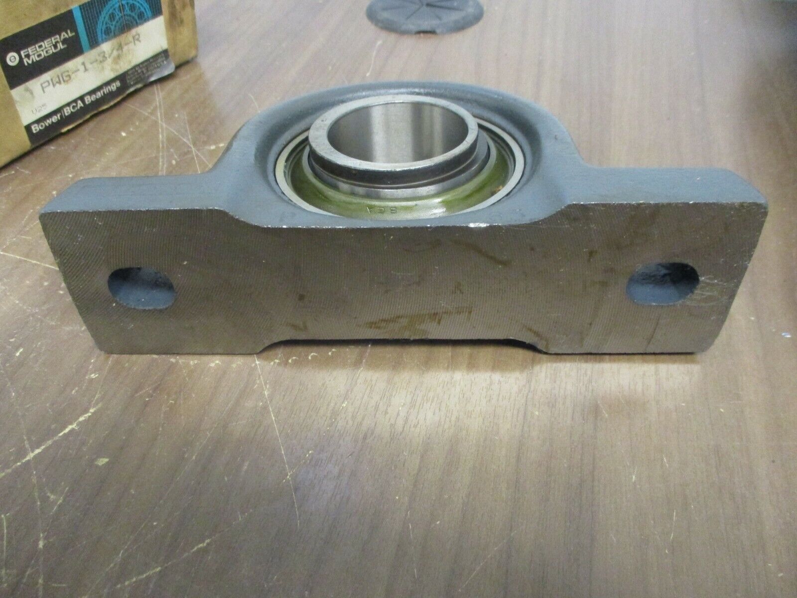 Federal Mogul Pillow Block Bearing PWG-1-3/4-R New Surplus
