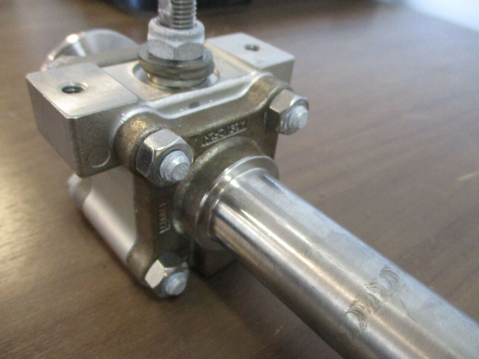 Flowserve Worchester Controls Ball Valve 1B4466TXBO R3 1000CWP Body: CF8M Used