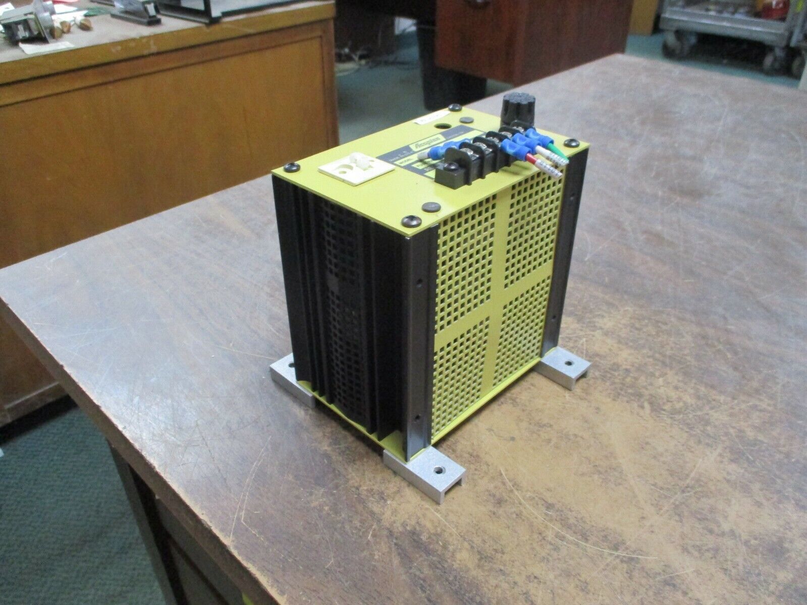 Acopian Regulated Power Supply B10G200 Used