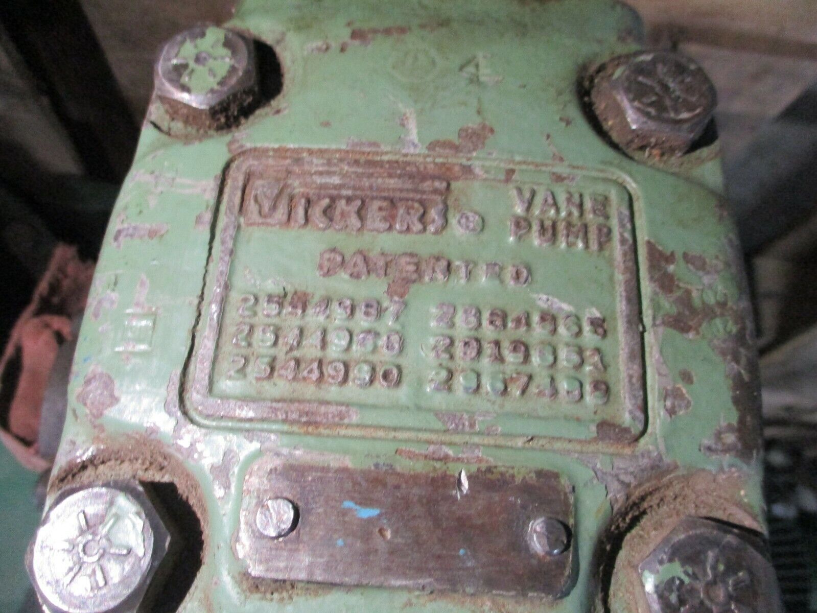 Vickers Vane Pumps w/ Motor 520V25A5 25HP 1200RPM 230/460V 66/33A Used