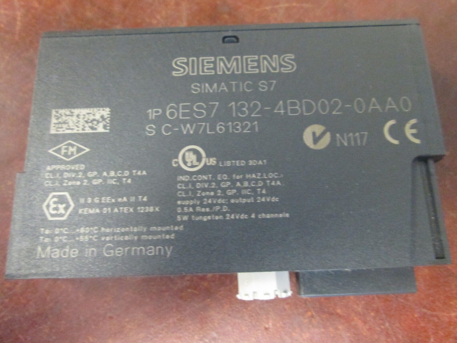 Siemens Simatic S7 Digital Output Module 6ES7 132-4BD02-0AA0 24VDC 0.5A Used
