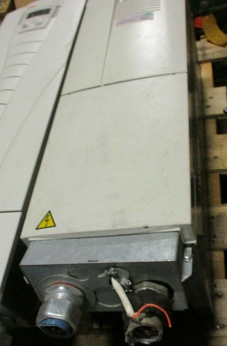 ABB ACH401 AC Drive ACH401602532 30HP 3Ph w/ Keypad Used
