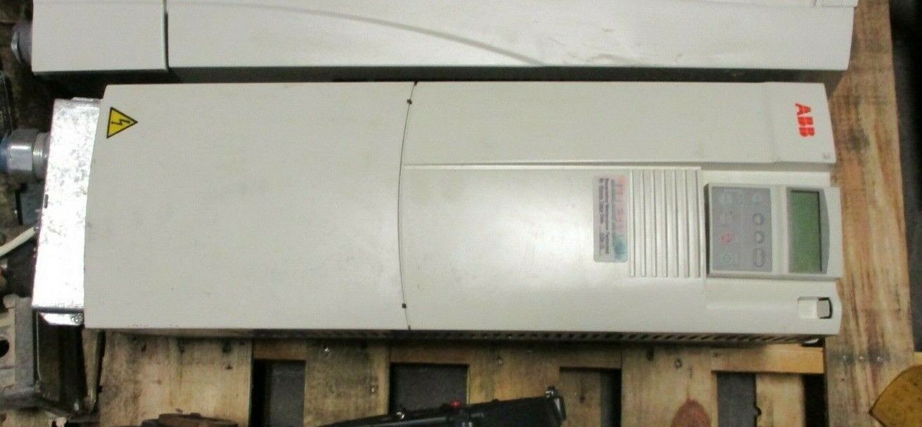 ABB ACH401 AC Drive ACH401602532 30HP 3Ph w/ Keypad Used