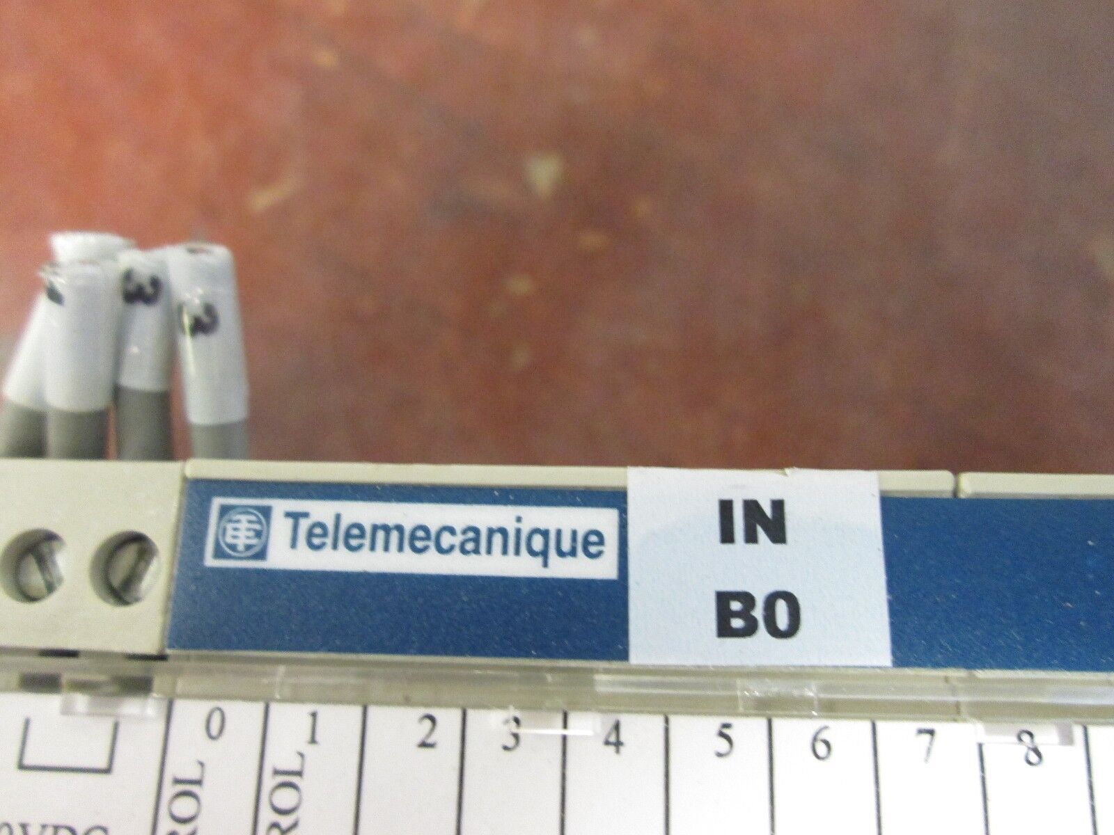 Telemecanique Passive I/O Sub-base ABE7-H16R10 16-Channel 19-30V Used