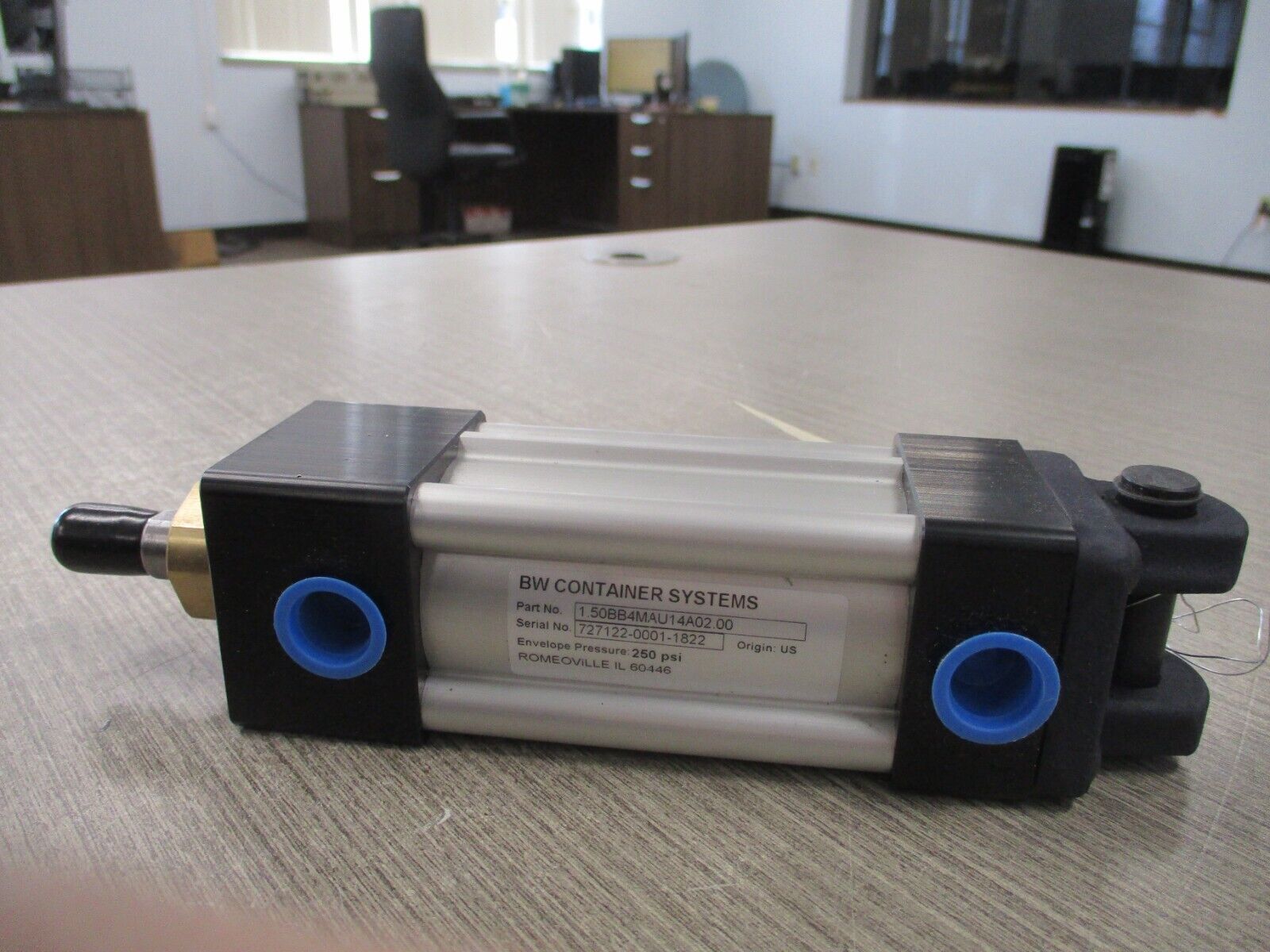 BW Container Systems Pneumatic Cylinder 1.50BB4MAU14A02.00 250 PSI *No Box* New