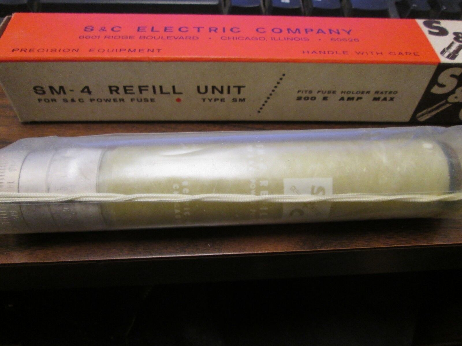 S&C SM-4 Power Fuse Refill Unit 252350-R4 14.4KV 150A Used