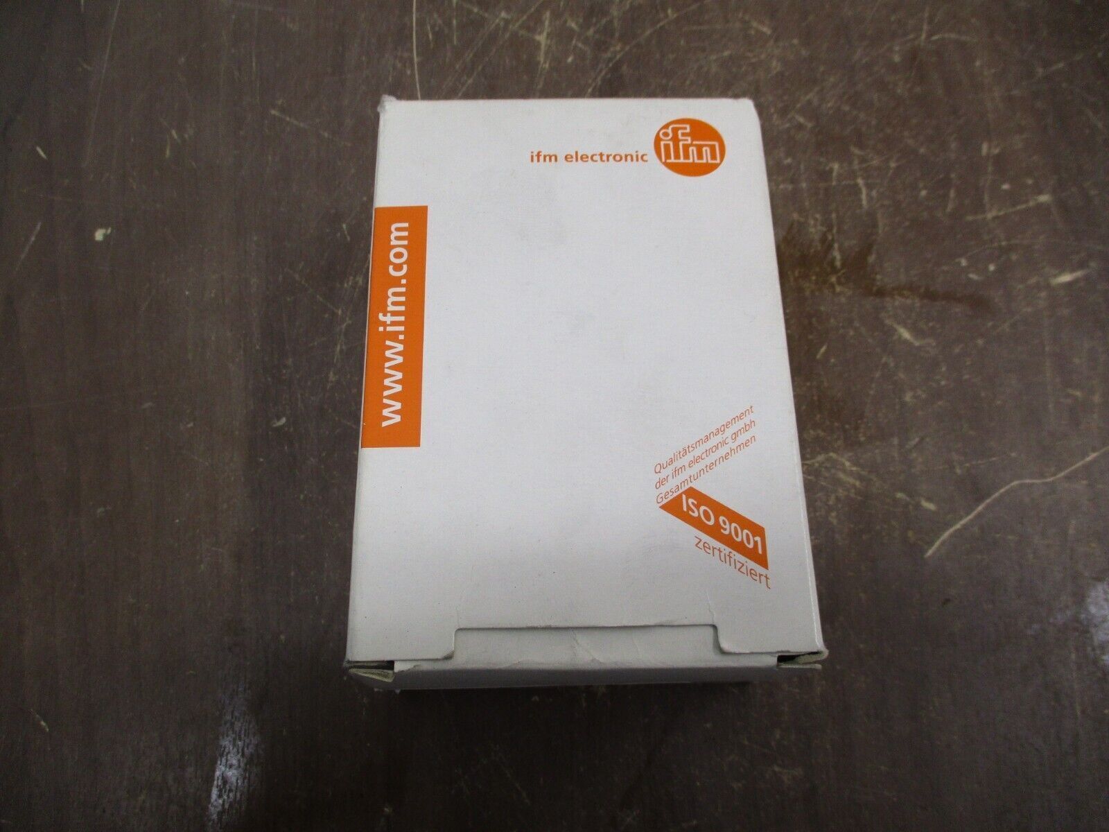 IFM Efector 100 Inductive Sensor ID5005 New Surplus