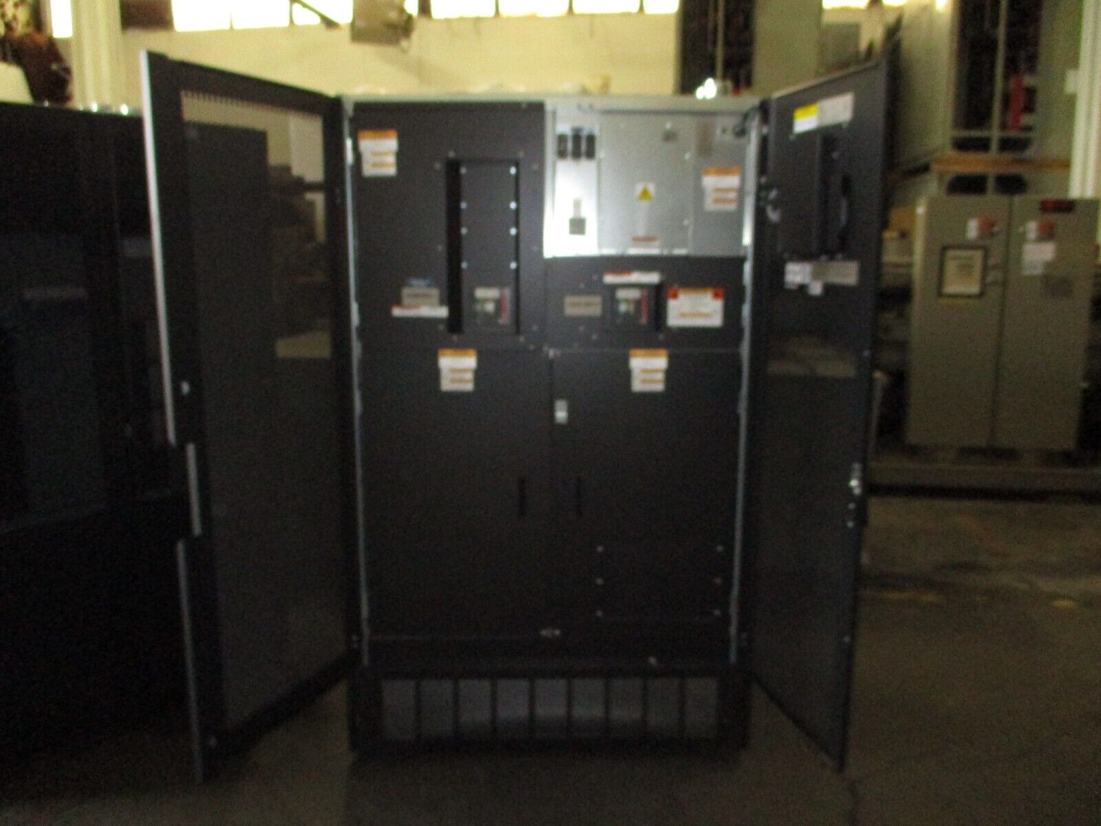 Emerson Liebert Power Distribution Unit FPA30C150DS7388 MFD: 2016 Used