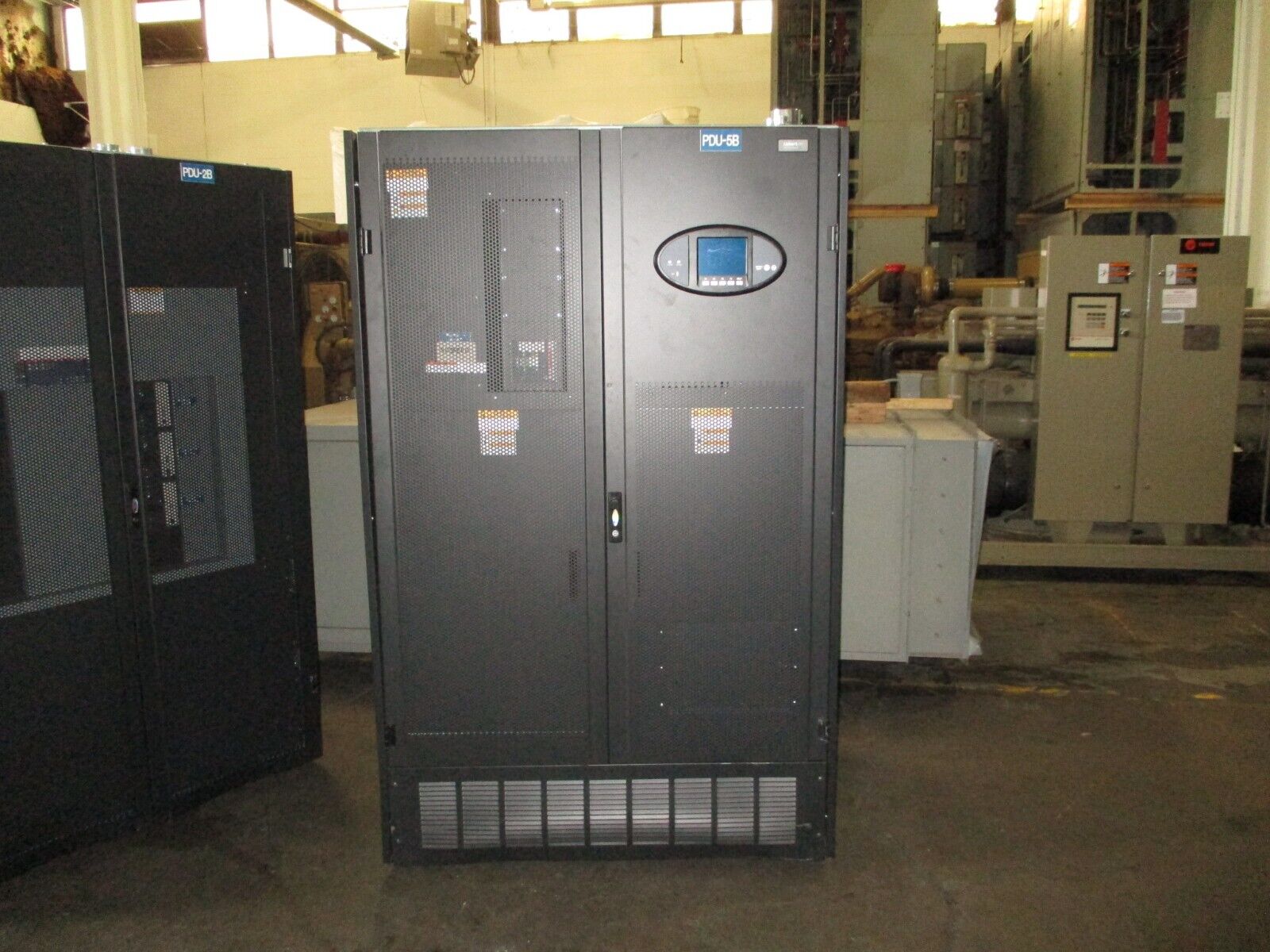 Emerson Liebert Power Distribution Unit FPA30C150DS7388 MFD: 2016 Used
