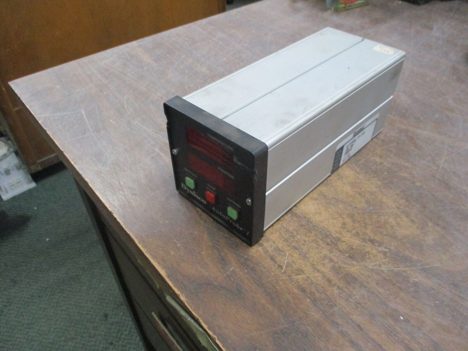 Dynisco Autoprobe I AUTOPROBE-IA-110V Range:100-700F Input:J-T/C Output:0-5VDC