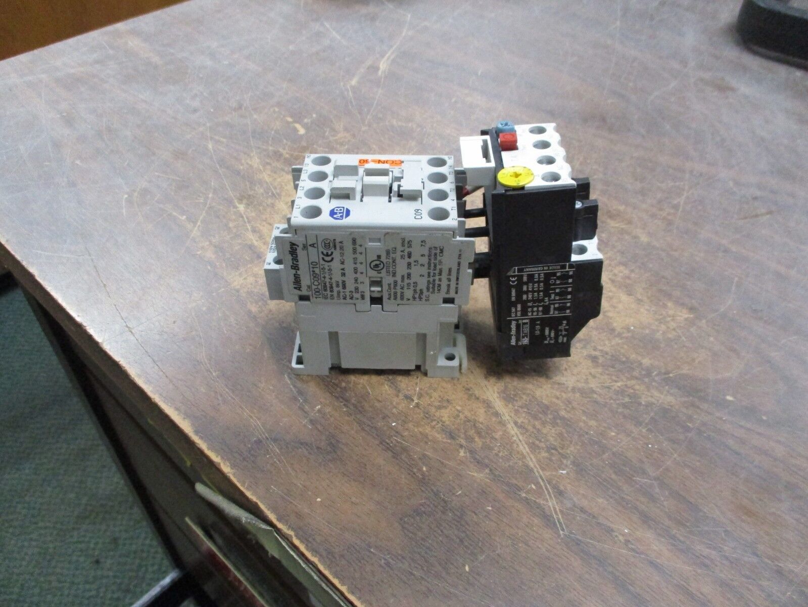 Allen-Bradley Starter 100-C09*10/193-TAB16 120V Coil 25A 600V Trip: 1-1.6A Used