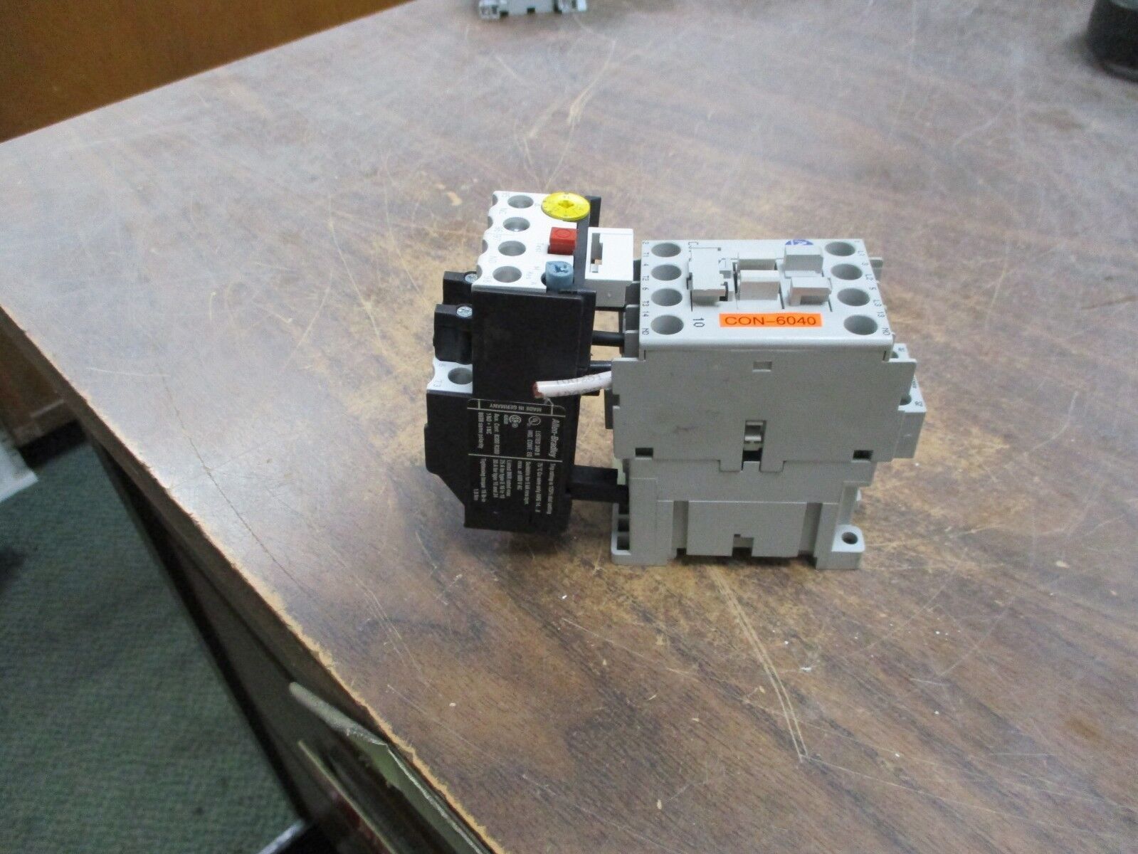 Allen-Bradley Starter 100-C09*10/193-TAB16 120V Coil 25A 600V Trip: 1-1.6A Used