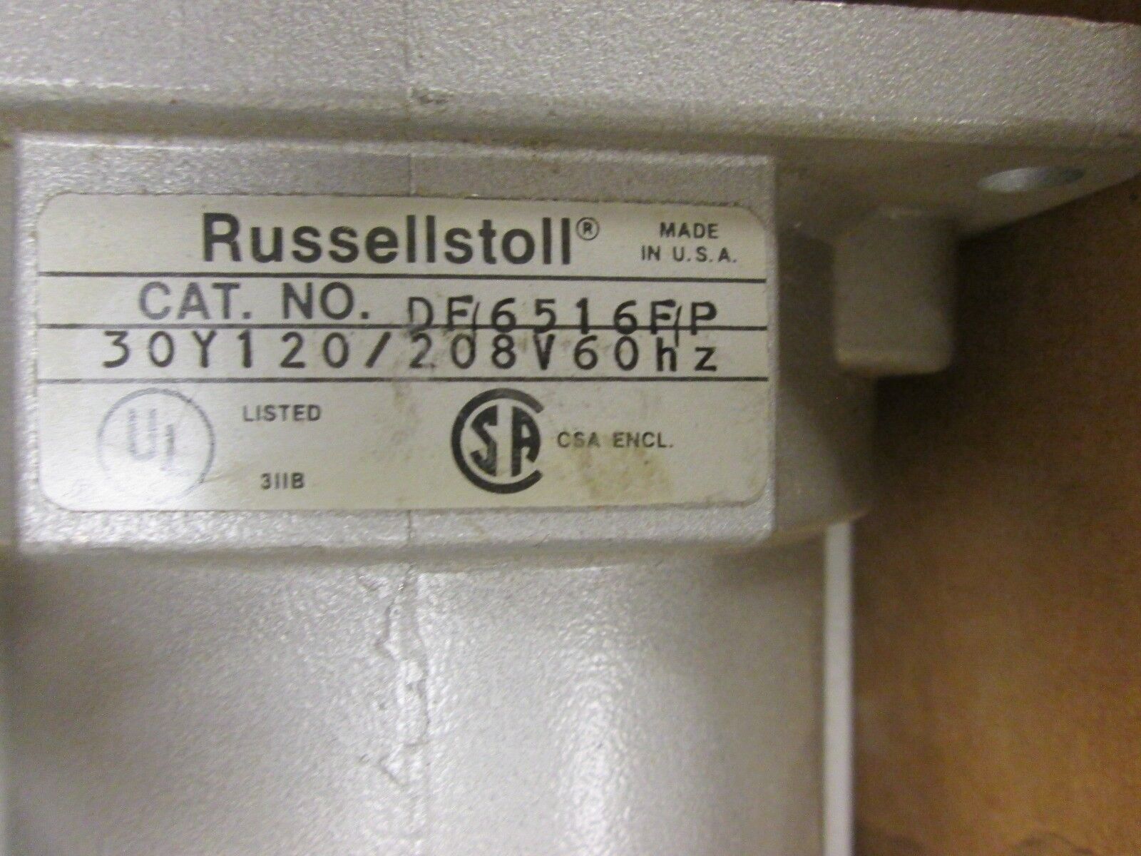 RussellStoll Receptacle DF6516FP 30A 120/208V 3P 5W New Surplus
