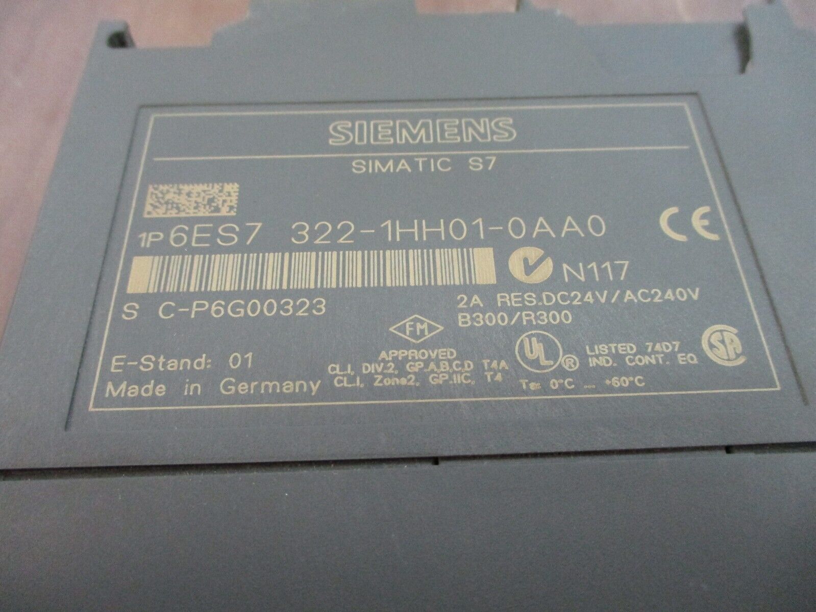 Siemens Simatic S7 Digital Output Module 6ES7 322-1HH01-0AA0 24VDC/240VAC Used