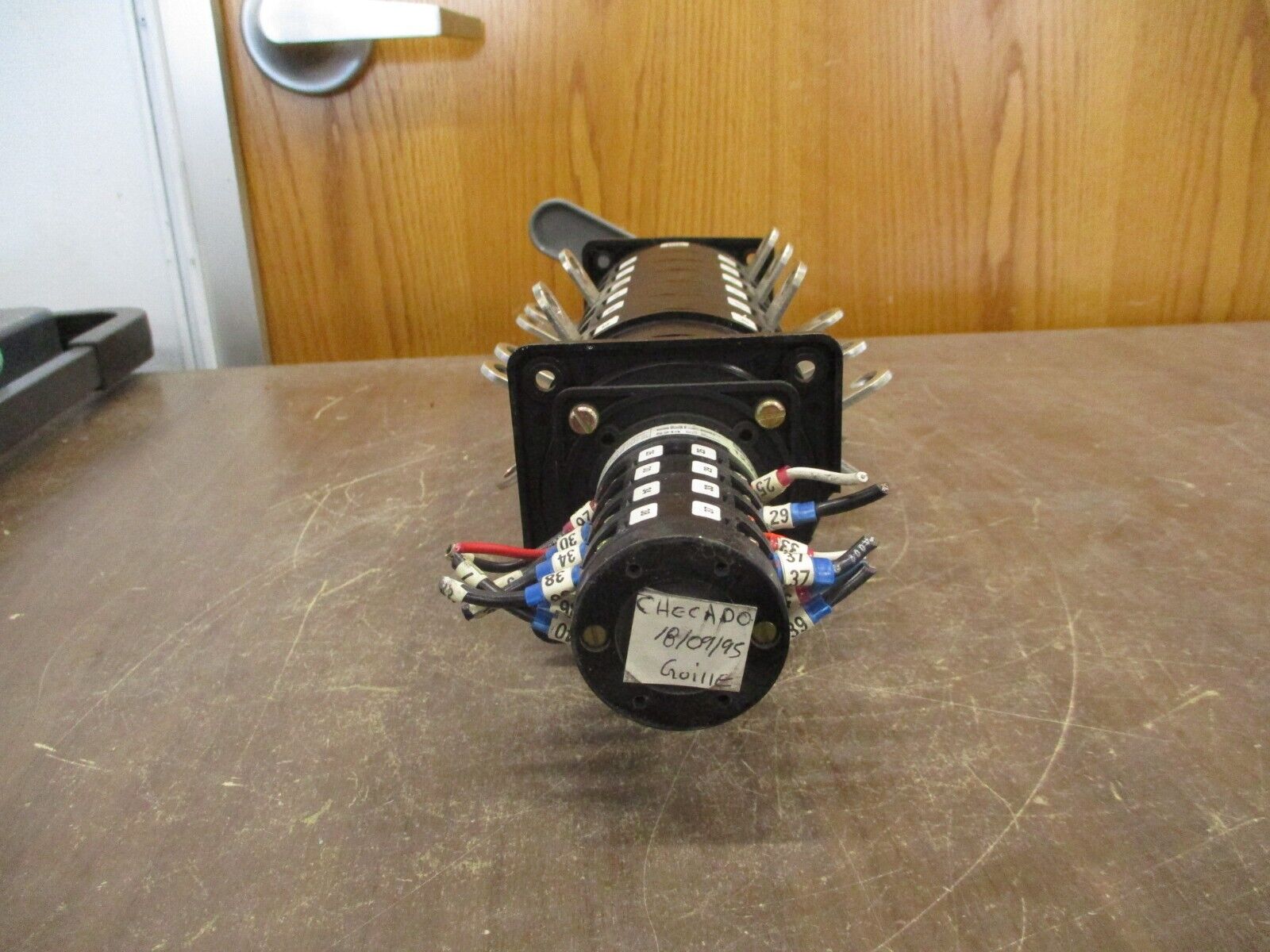 Salzer Rotary Switch S608 w/ S213 Module *Broken Mounting Plates* Used