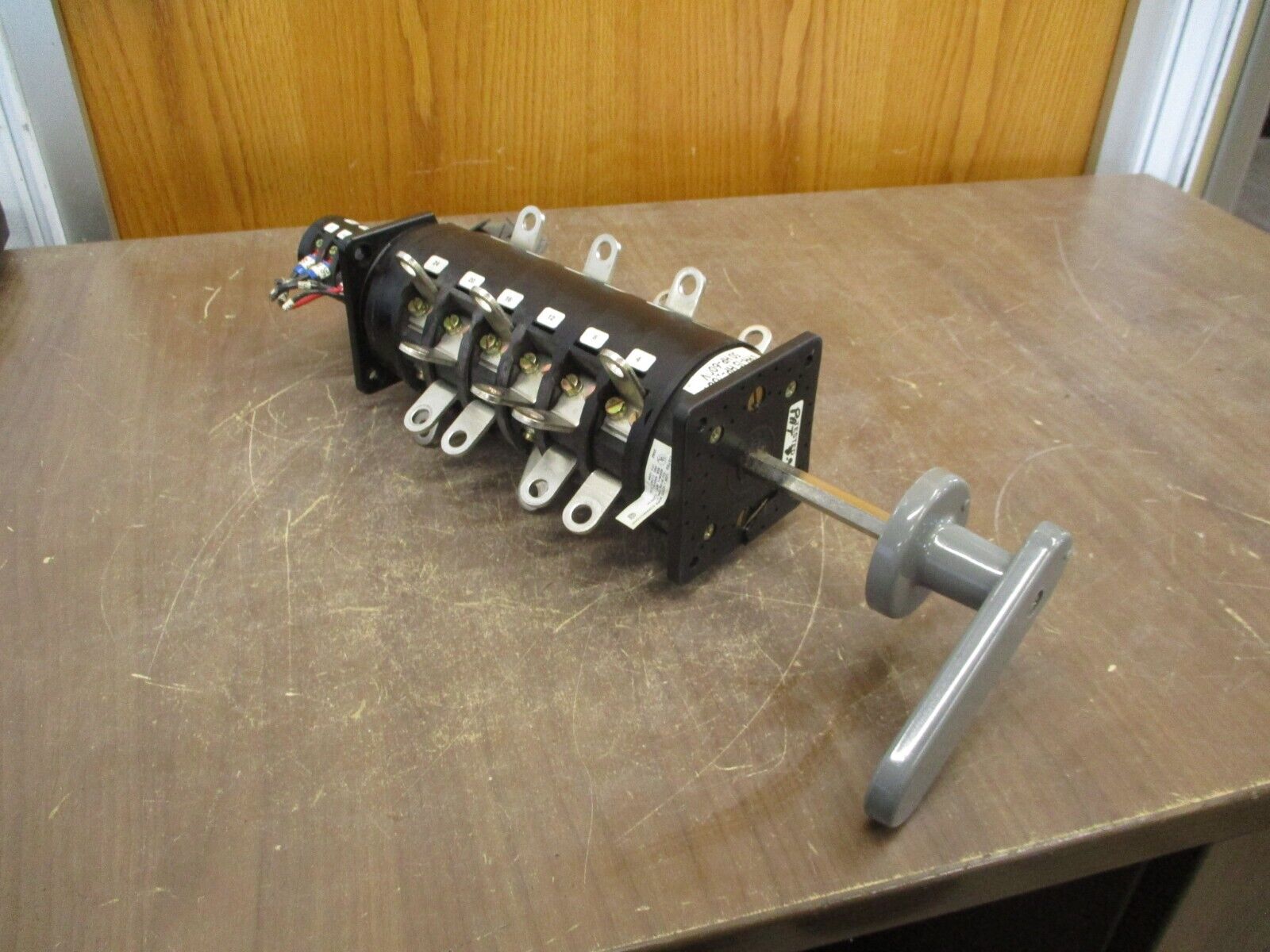 Salzer Rotary Switch S608 w/ S213 Module *Broken Mounting Plates* Used