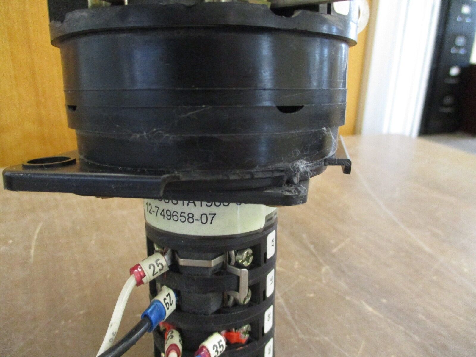 Salzer Rotary Switch S608 w/ S213 Module *Broken Mounting Plates* Used