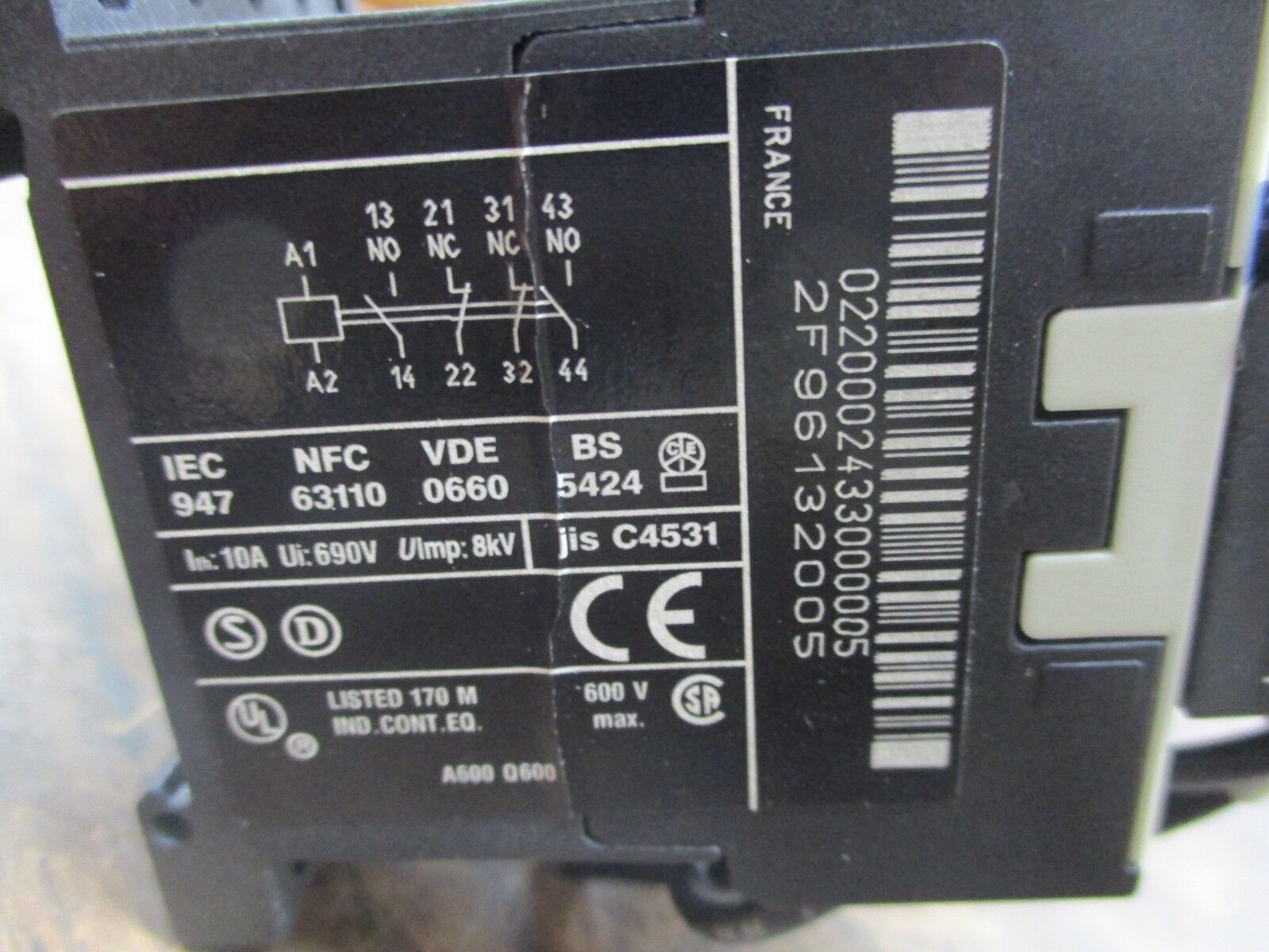 Telemcanique Contactor CA4KN22 24V Coil 600V w/ Aux Contact Block Used
