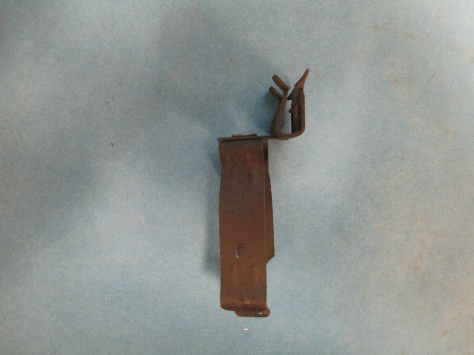 Cooper Conduit to Beam fastener BG-16-E-2-4, Aprox 75, New Surplus!