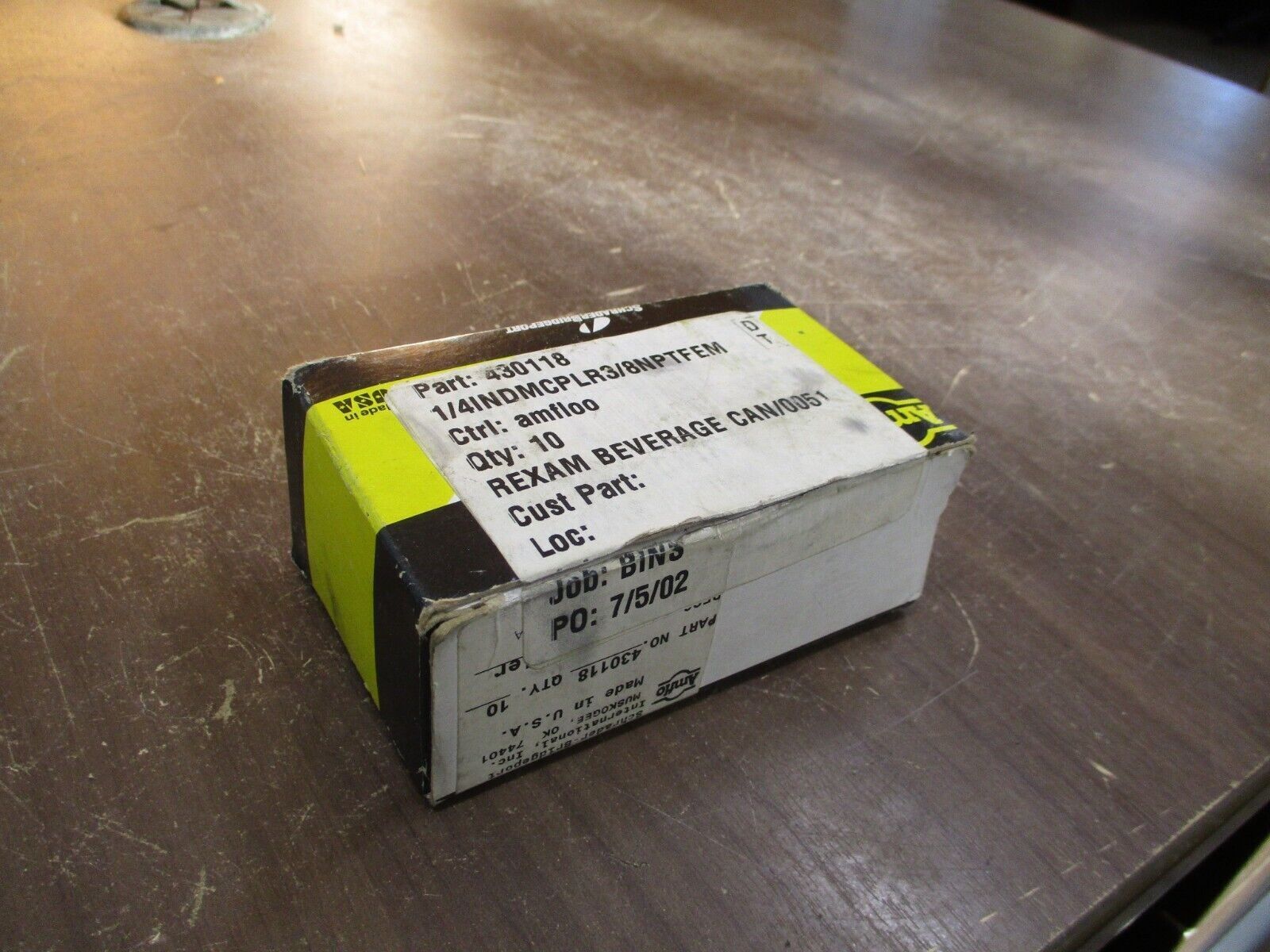 Schrader-Bridgeport Amflo Coupler 430118 1/4" Industrial Interchange 3/8" Female