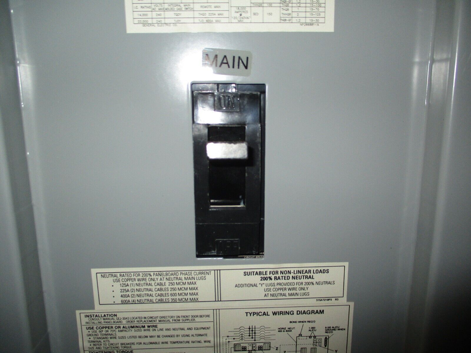 GE Main Breaker Circuit Breaker Panel AQF3422CTX 225A Max, 150A Main 42-Slot