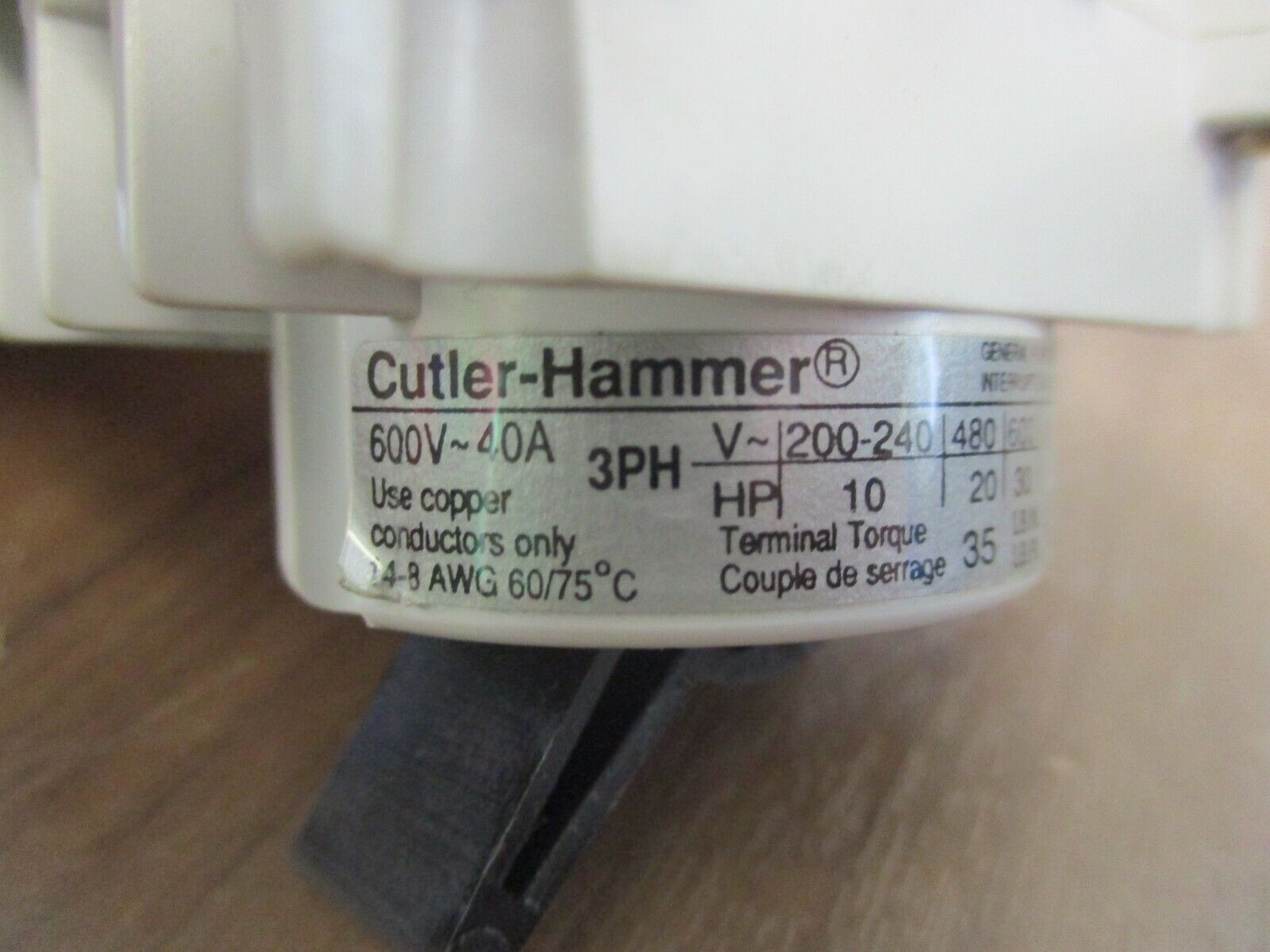 Cutler-Hammer Switch C362T40 40A 600V 3Ph w/ On/Off Cover Used