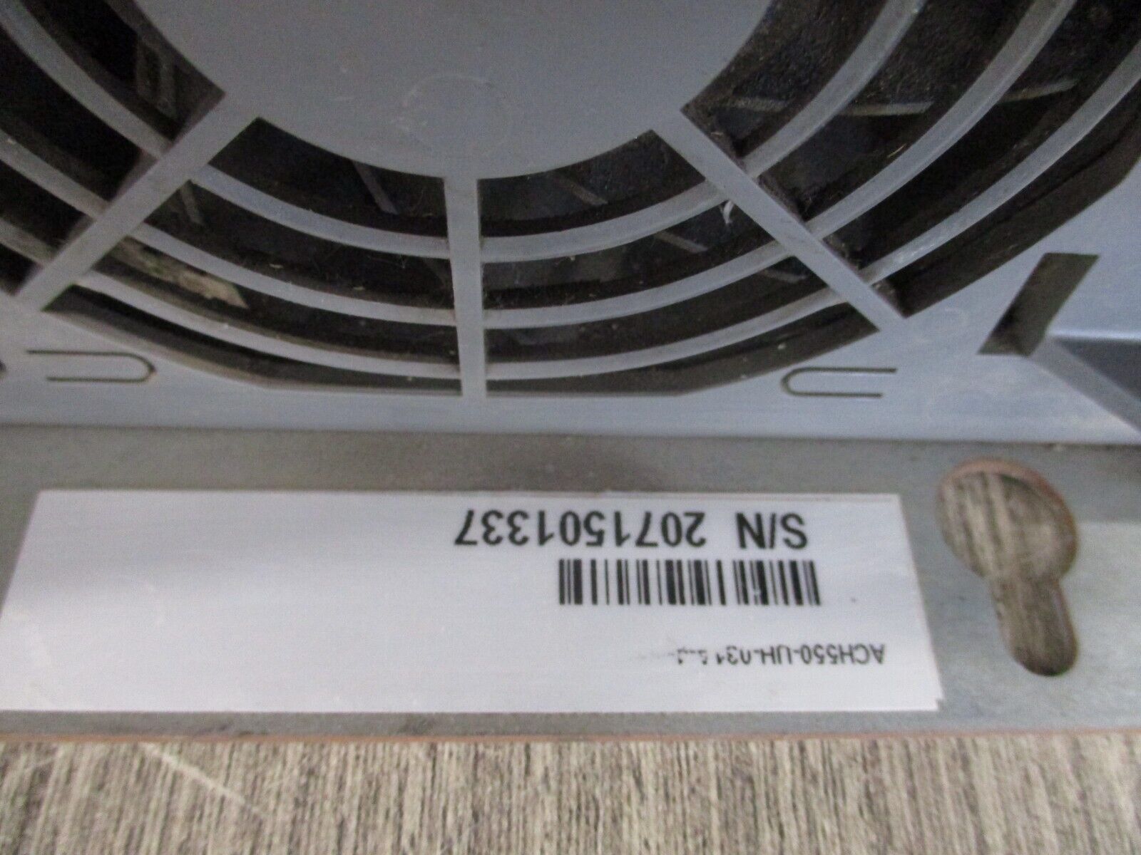 ABB ACH550 AC Drive ACH550-UH-031A-4 20HP 3Ph w/ Keypad Used