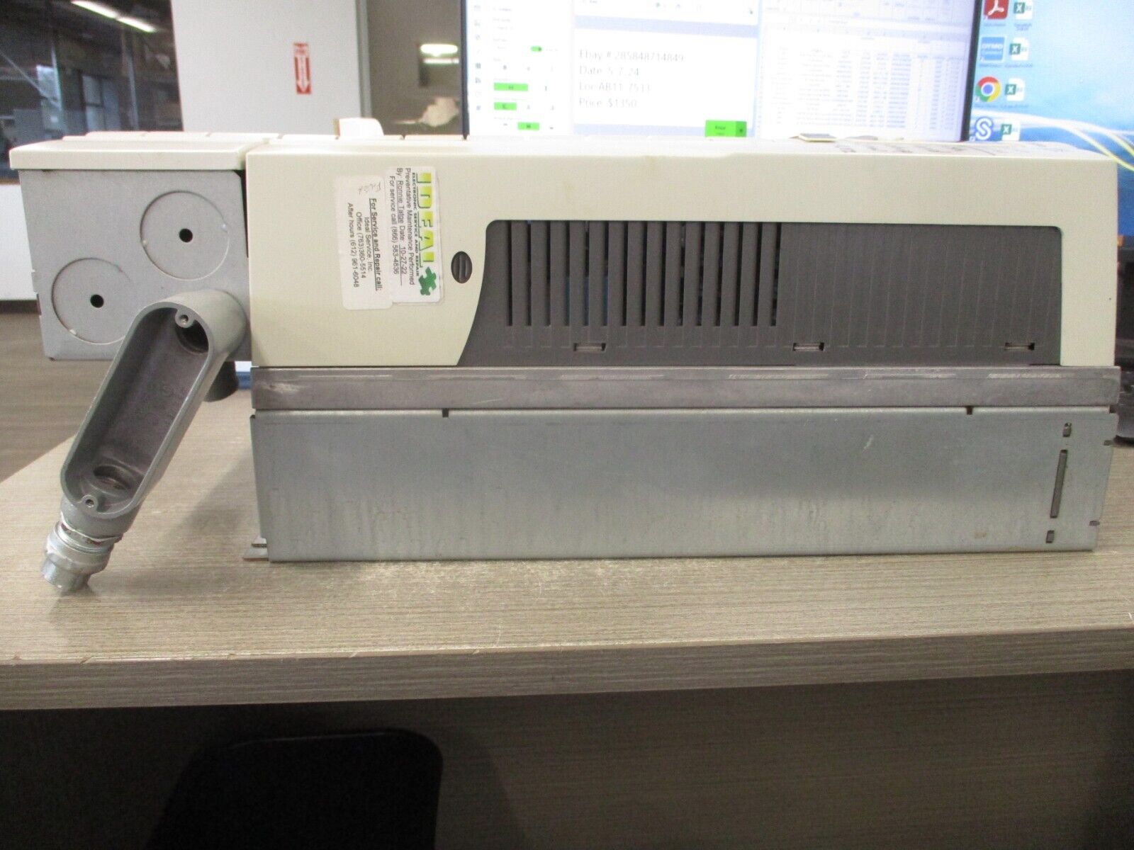 ABB ACH550 AC Drive ACH550-UH-031A-4 20HP 3Ph w/ Keypad Used