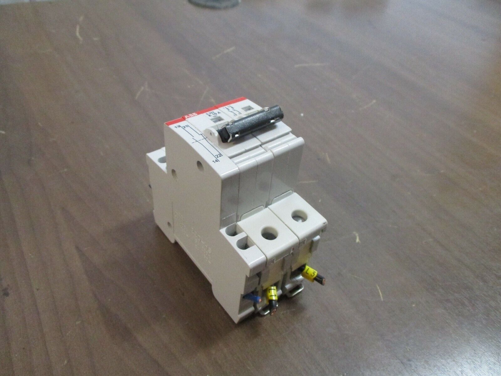 ABB Circuit Breaker w/ Aux Contact S 222 K10A 10A 600V 2P Used