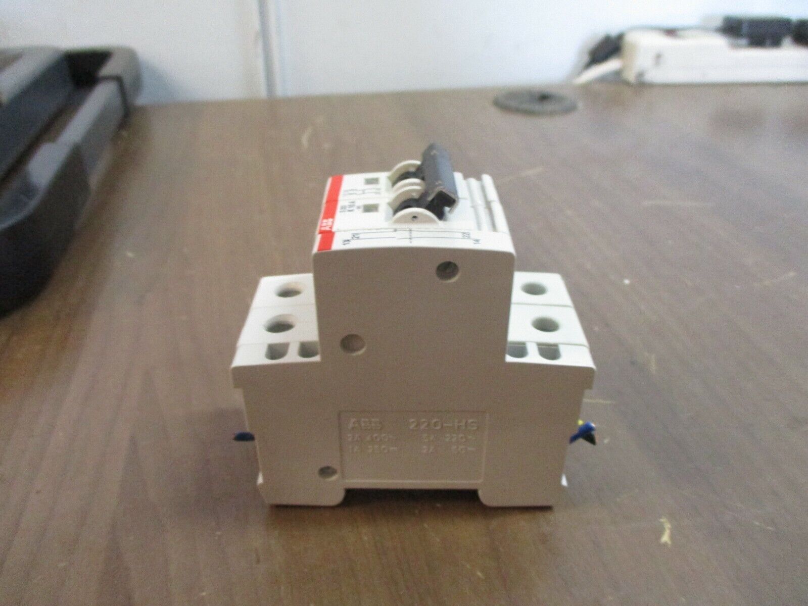 ABB Circuit Breaker w/ Aux Contact S 222 K10A 10A 600V 2P Used