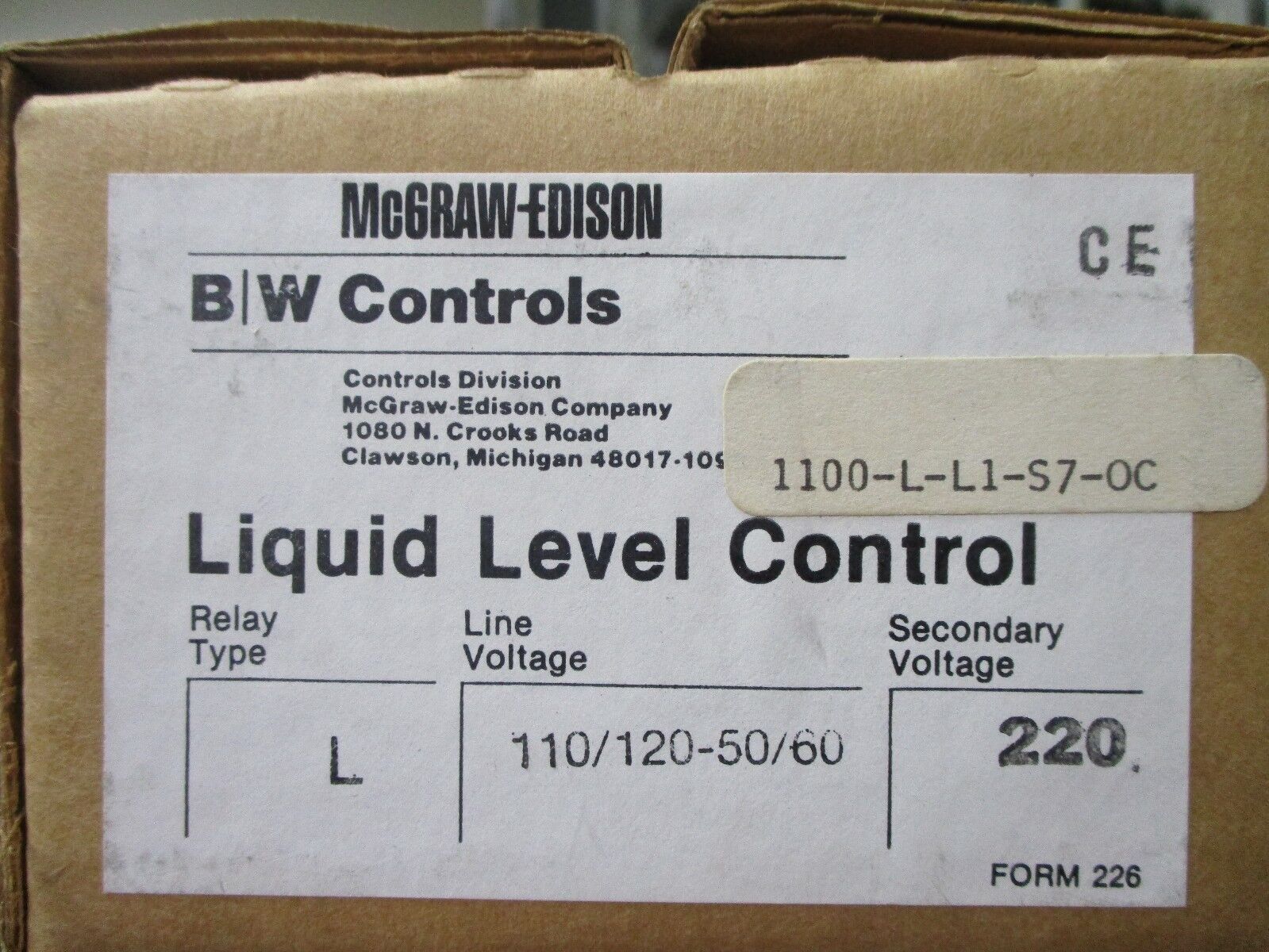 McGraw-Edison B/W Controls Liquid Level Control 1100-L-L1-S7-OC Sec: 220V