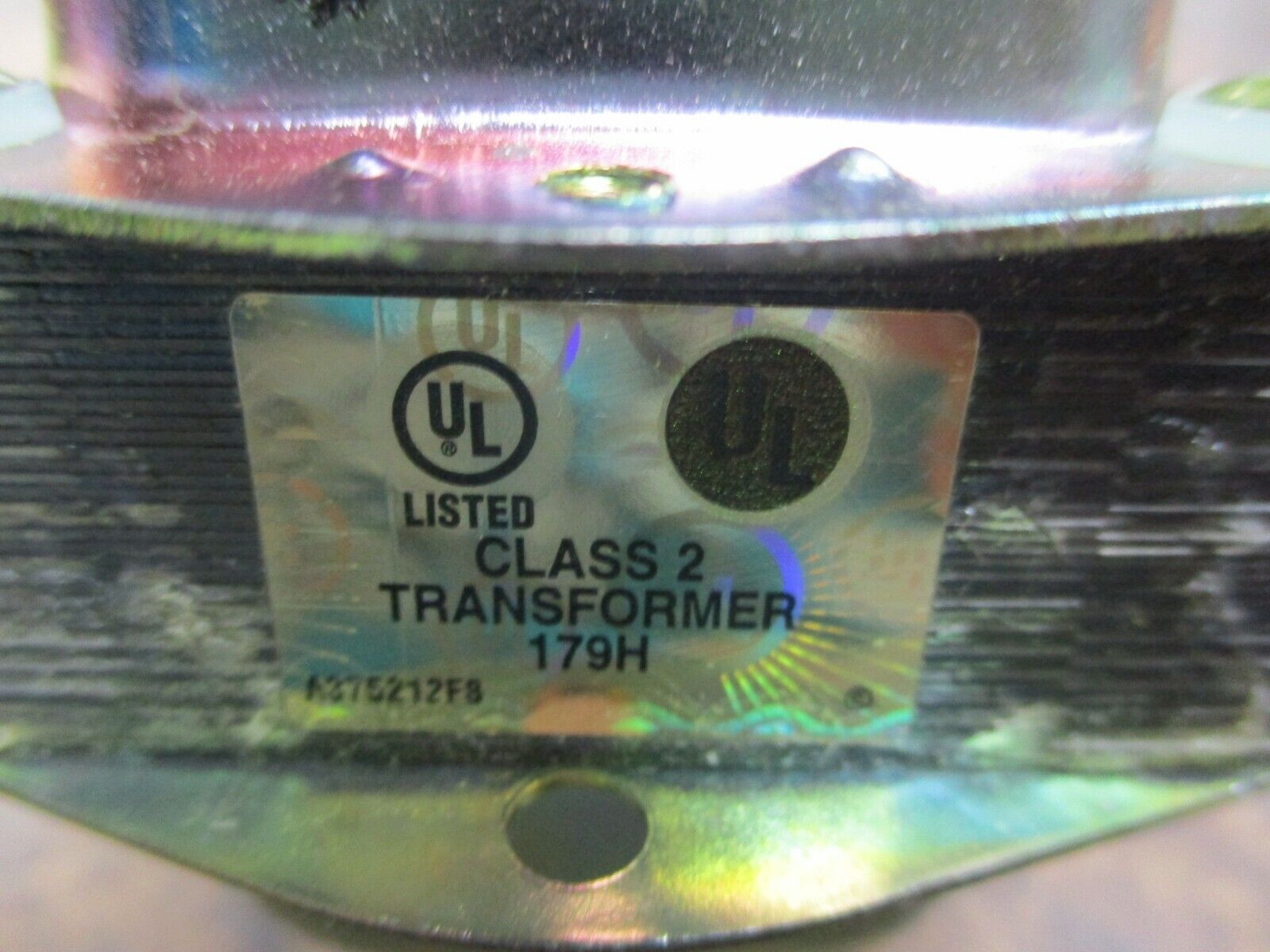 Honeywell Transformer AT140A1018 40VA Pri:120/208/240V Sec: 24V 60Hz Used