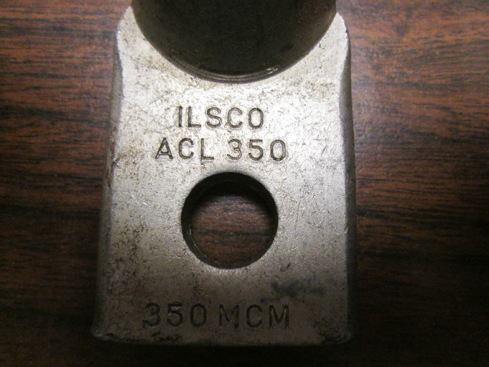 ILSCO ALUMINUM COMPRESSION CONNECTOR LUG ACL-350 350 MCM 1/2" NPT BOLT SIZE