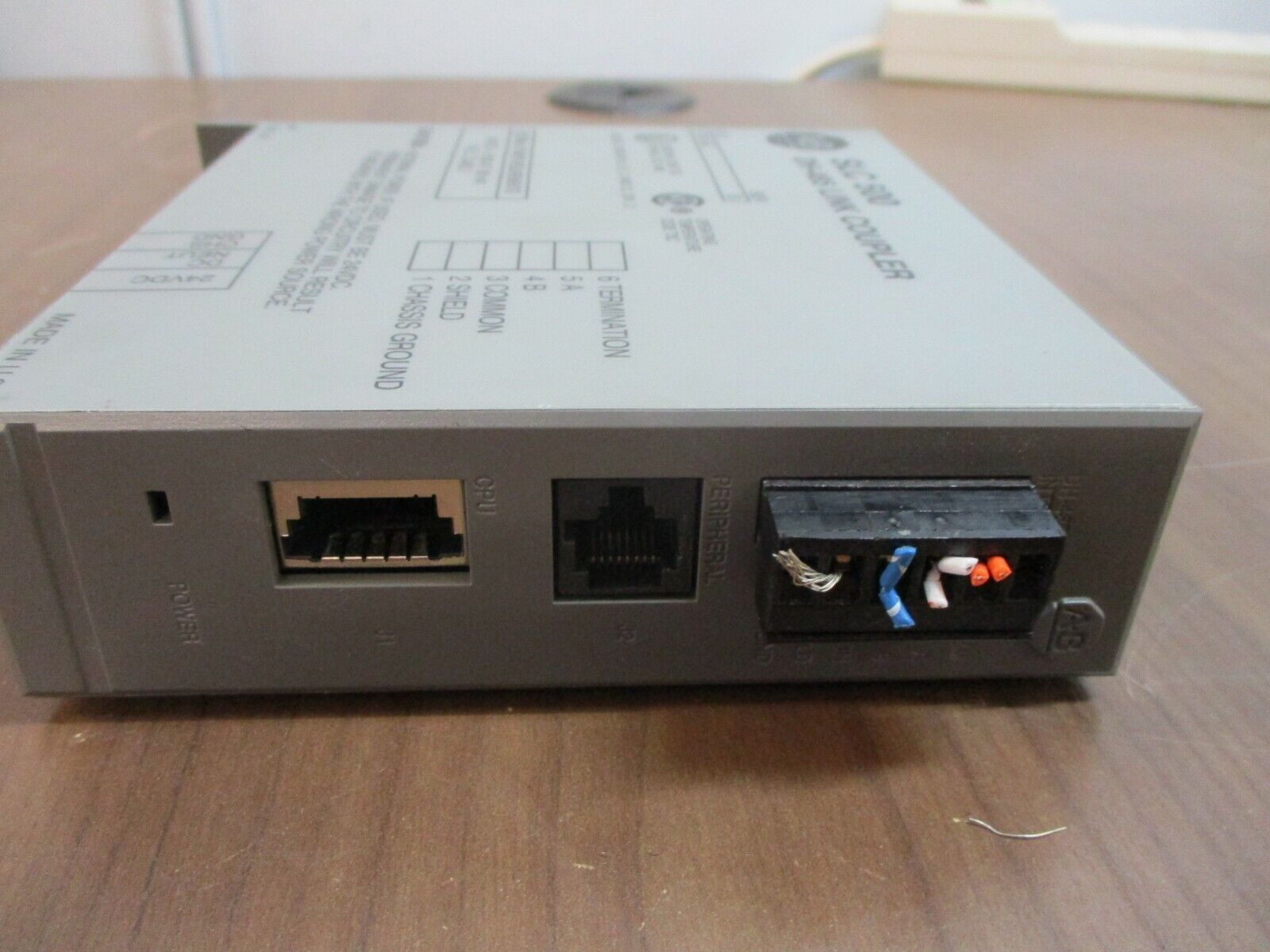 Allen-Bradley SLC 500 DH-485 Link Coupler 1747-AIC Ser. B 24VDC 190mA Used