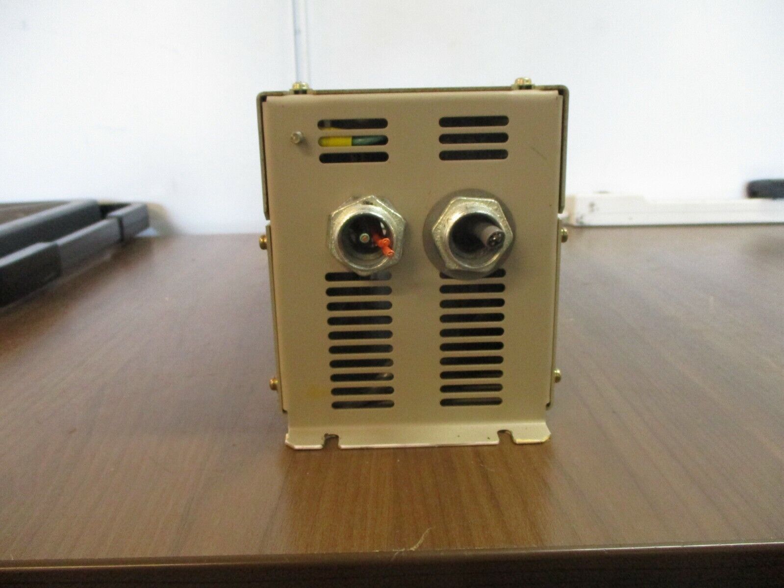 Yaskawa Braking Resistor Unit LKEB-42P2 400V Class For 2.2kW Used
