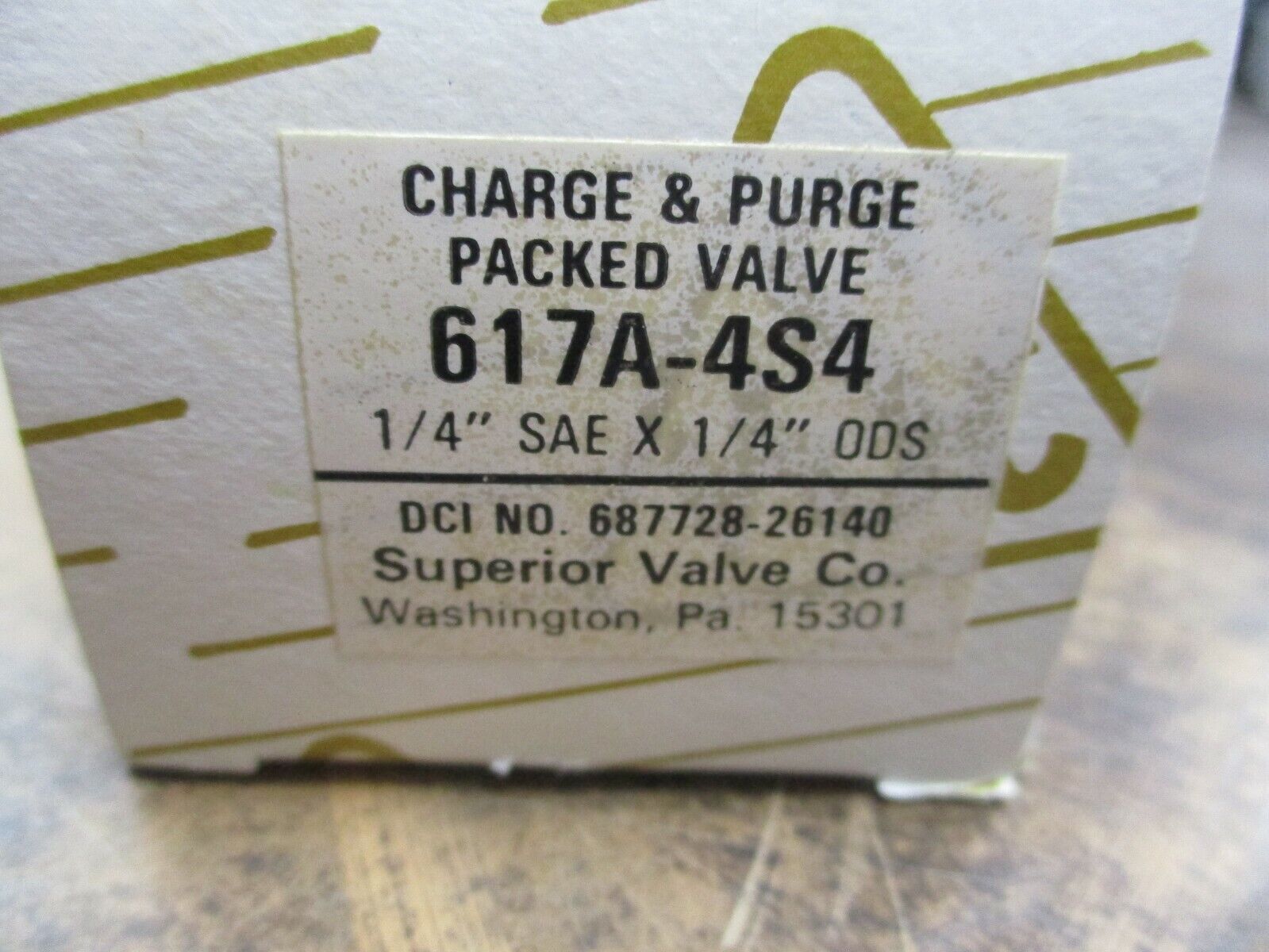Superior Valve Charge & Purge Packed Valve 617A-4S4 1/4"SAEx1/4"ODS New Surplus