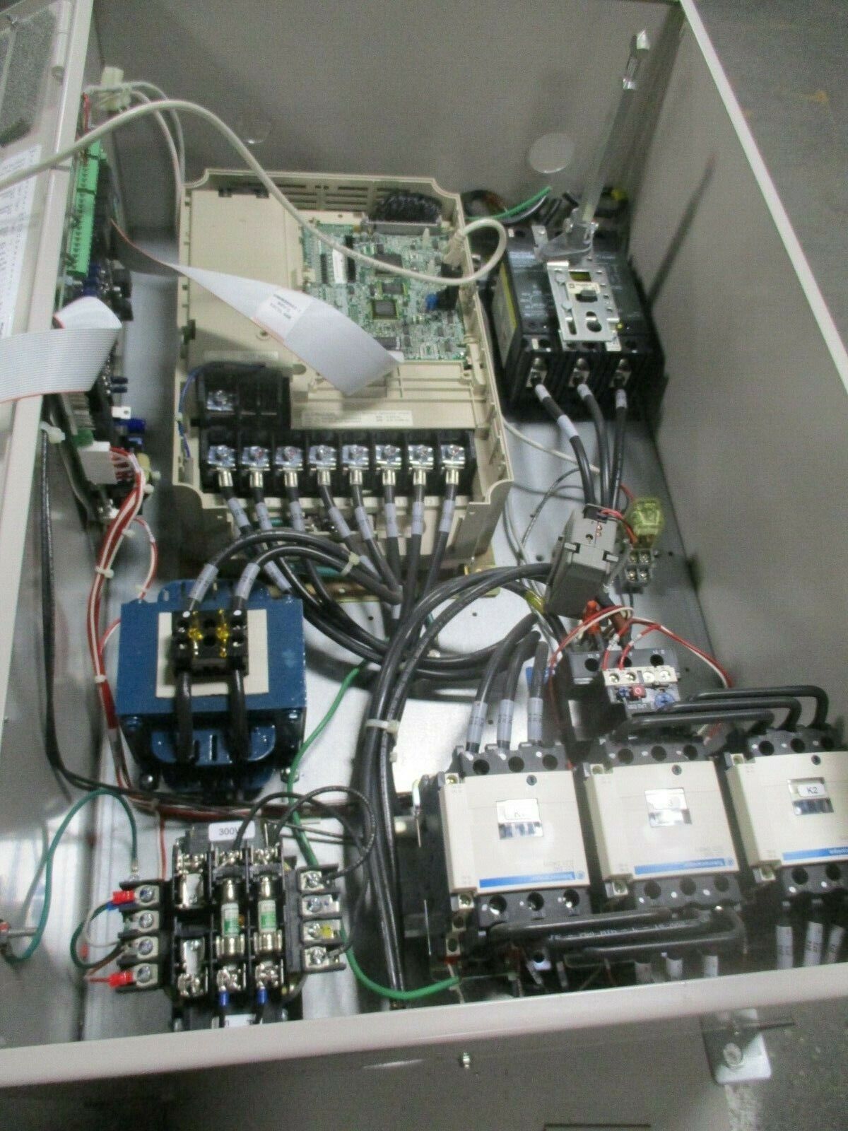 Yaskawa E7 AC Drive w/ Bypass E7BVB040TX 30HP 3Ph Used