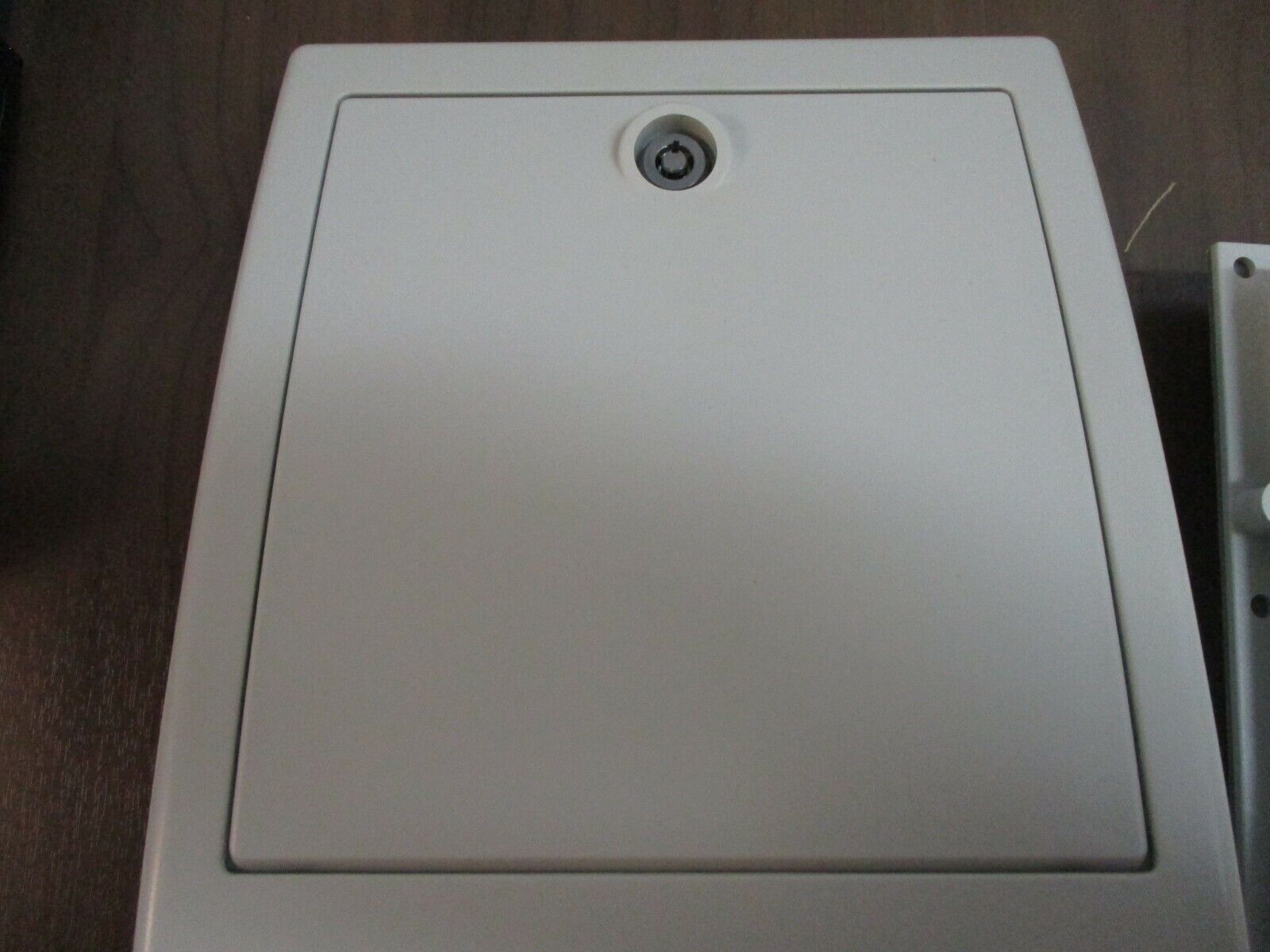 Hoffman Outdoor Exhaust Filter AOEFG118 11.8 CFM New Surplus